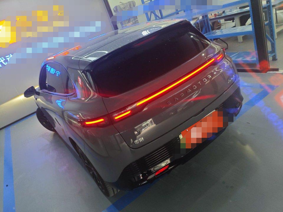 零跑 2026款 Lafa5 605 Pro