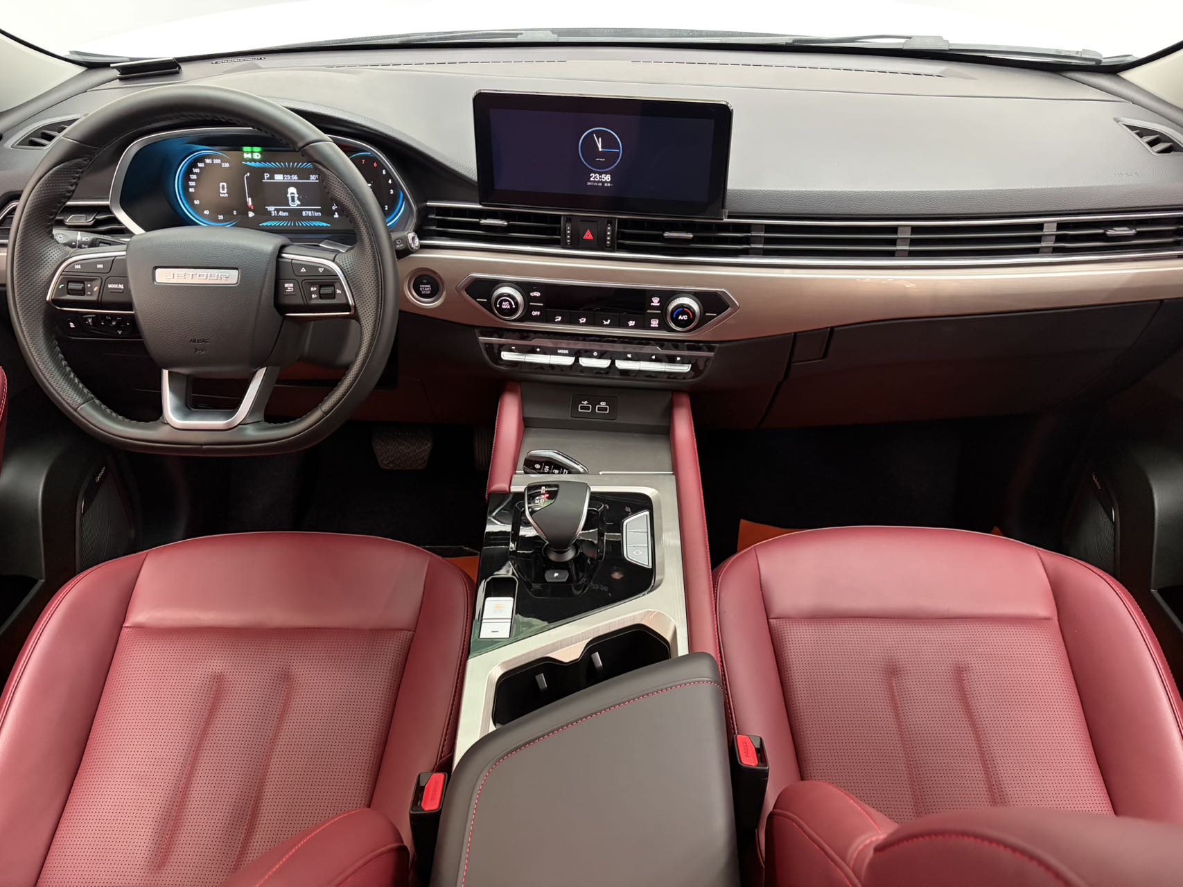 JETOUR 2025 X70 1.5T Beyond PRO 7-Seater