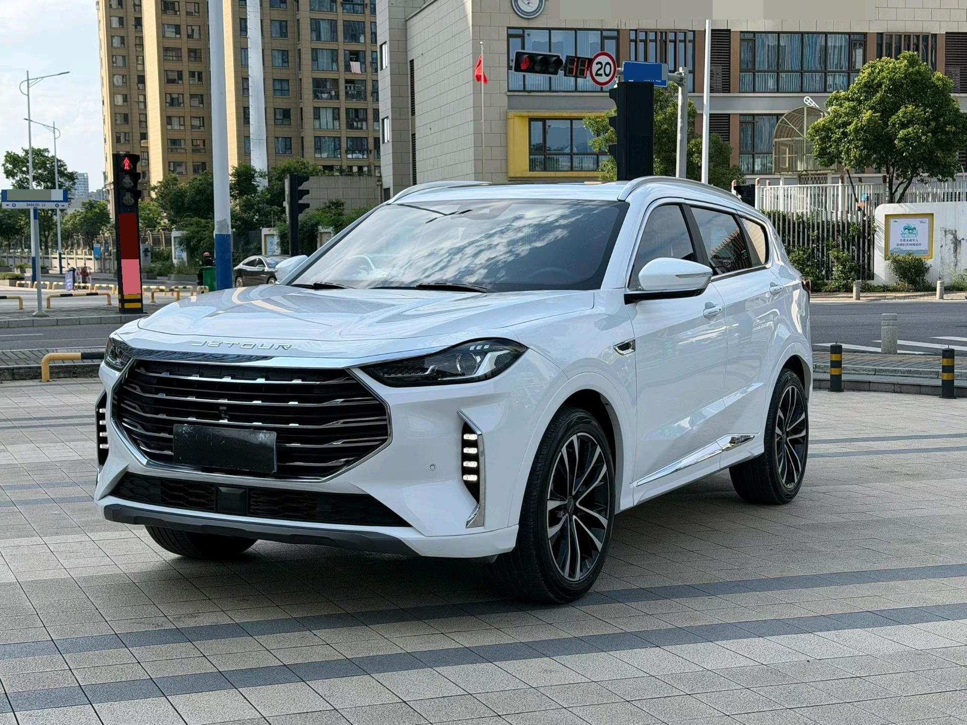 JETOUR 2021 X70 PLUS 1.6T Di PRO 7-Seater