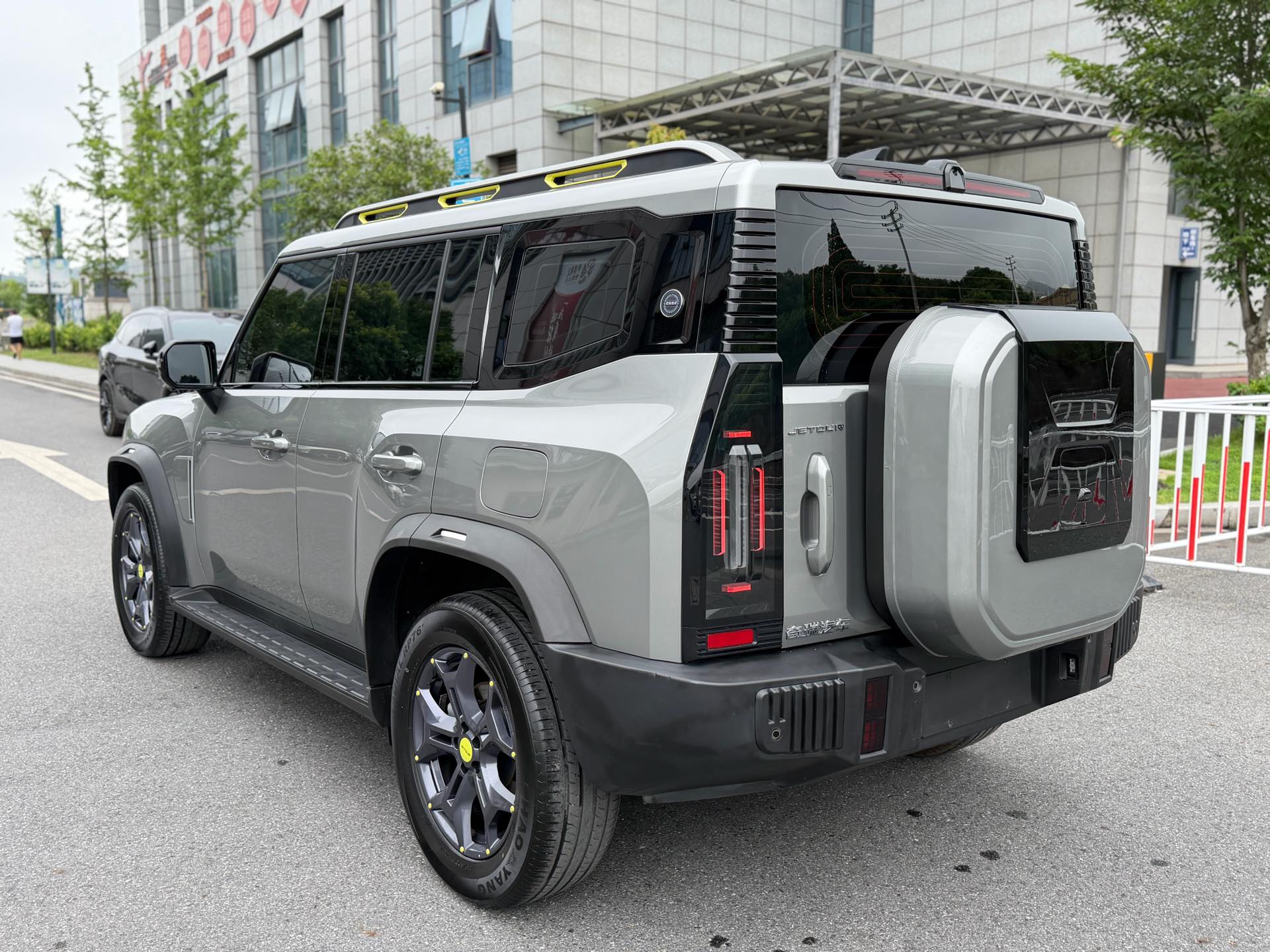 JETOUR 2023 Traveler 2.0T 4WD Cross PRO
