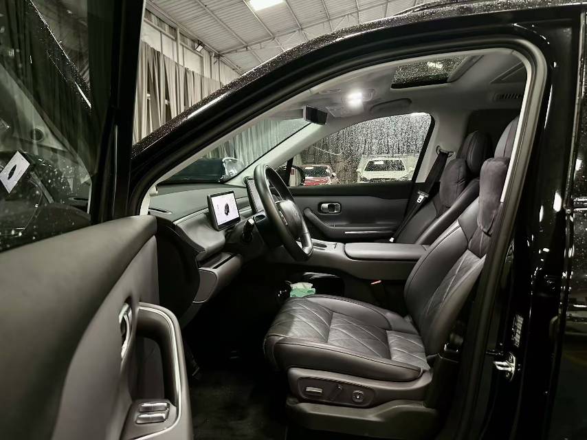 Leapmotor 2026 C16 280 LiDAR Zhizun Edition 5-Seater