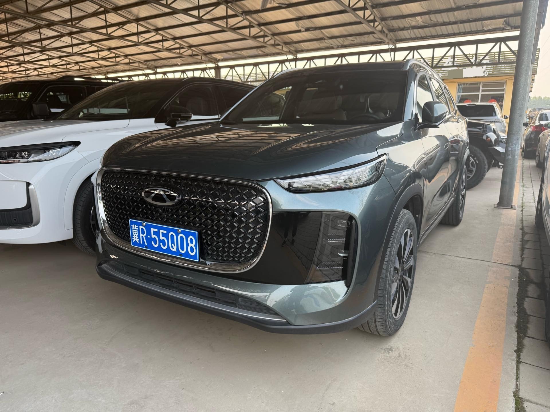 奇瑞 2025款 瑞虎8 PLUS 1.6TGDI 290TGDI 尊贵型