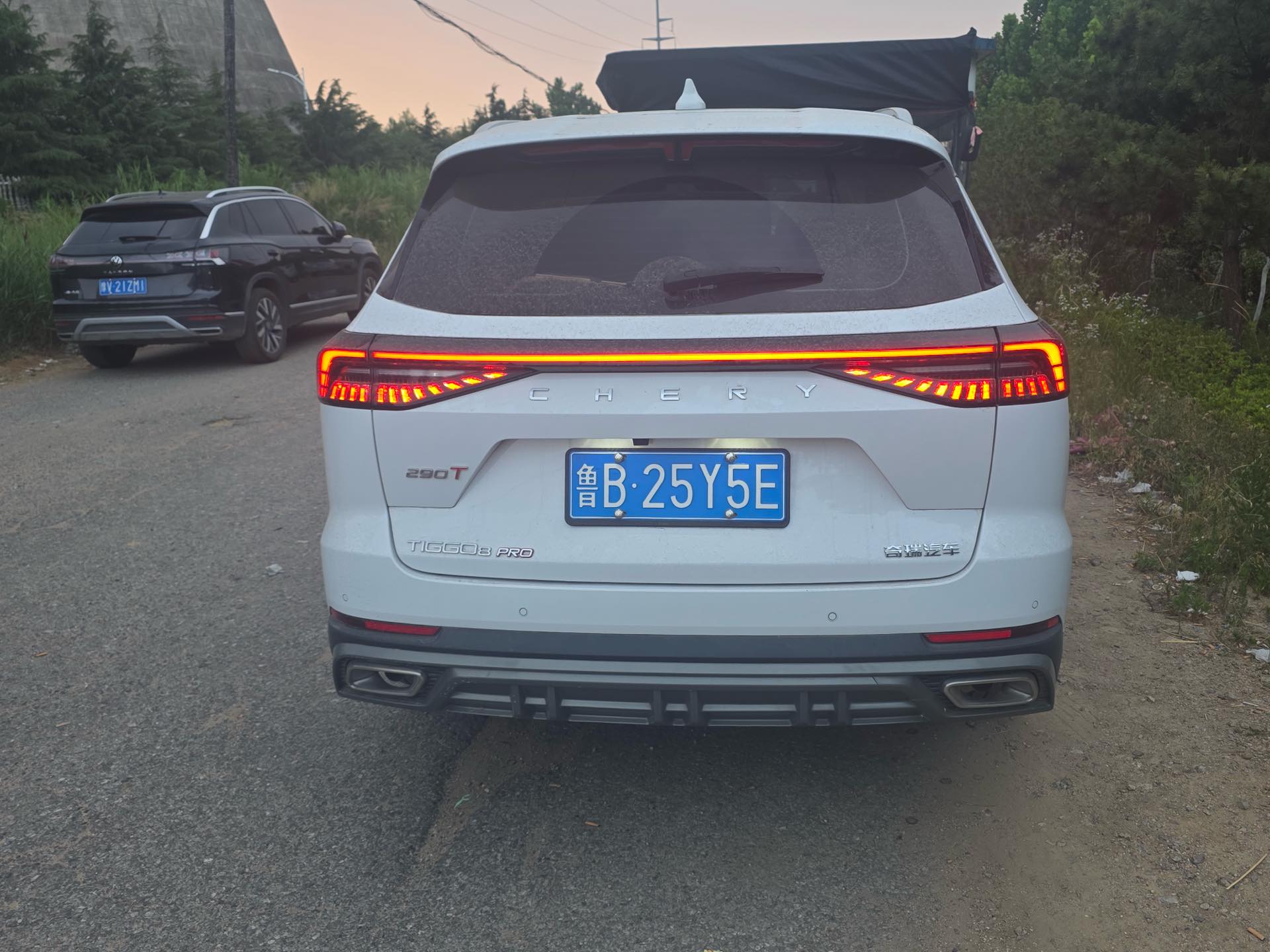 奇瑞 2024款 瑞虎8 PRO 1.6T 290T 冠军版两驱巅峰版5座