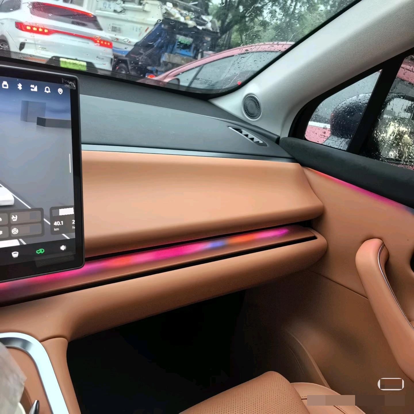 Leapmotor 2026 C16 280 LiDAR Zhizun Edition 6-Seater