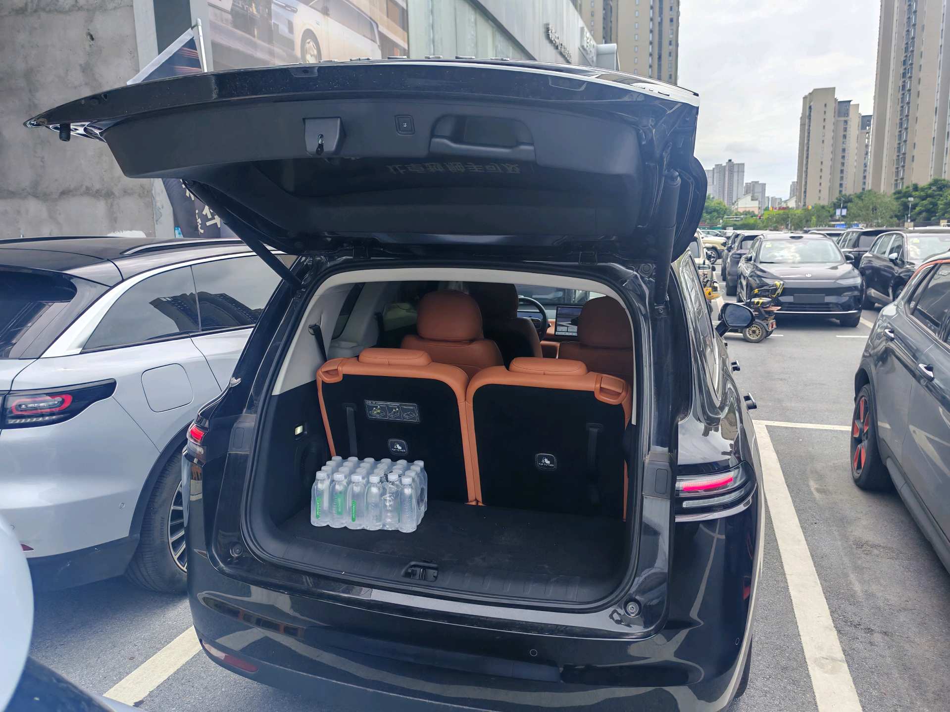 Leapmotor 2026 C16 280 LiDAR Zhizun Edition 6-Seater