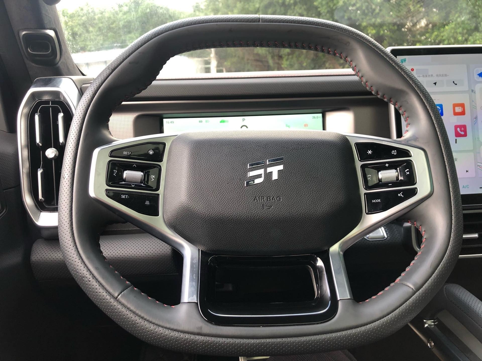 捷途 2024款 旅行者 2.0T 四驱穿越PRO+娱乐版