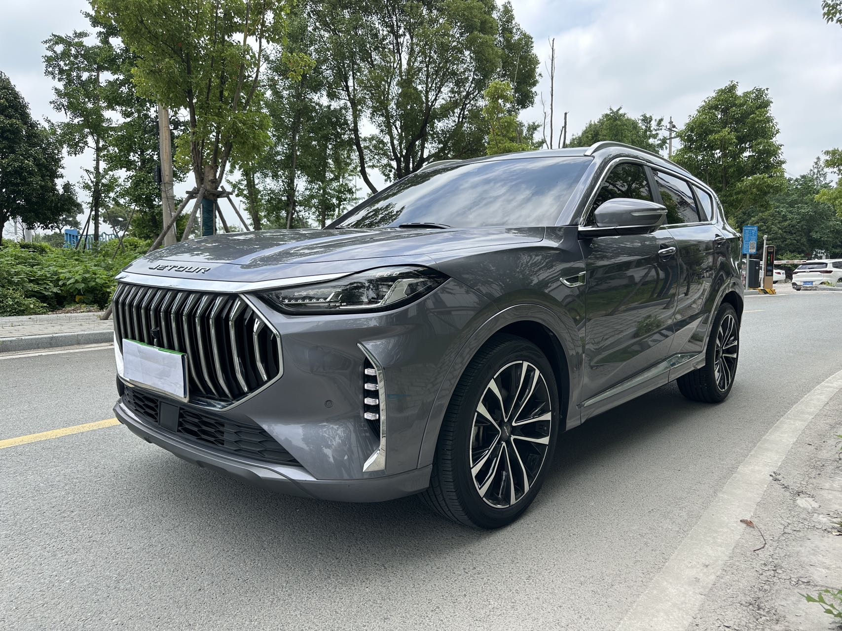 JETOUR 2023 X70 PLUS 1.6T Stronger PRO+ 5-Seater