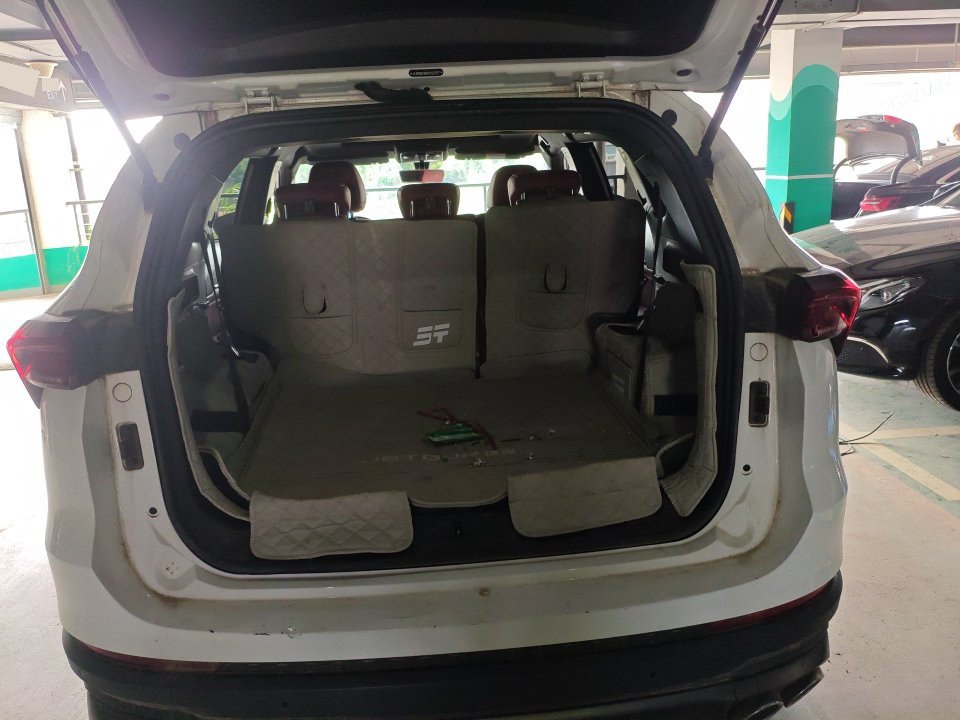 JETOUR 2024 X70 PLUS 1.5T Champion Edition PRO 7-Seater