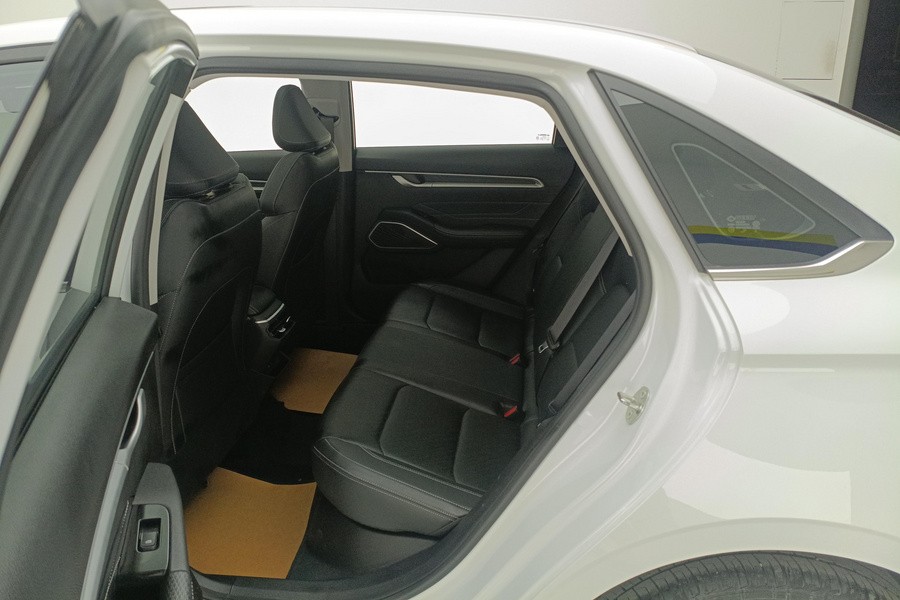 Geely 2023 Emgrand Sedan 1.5 CVT Champion Premium