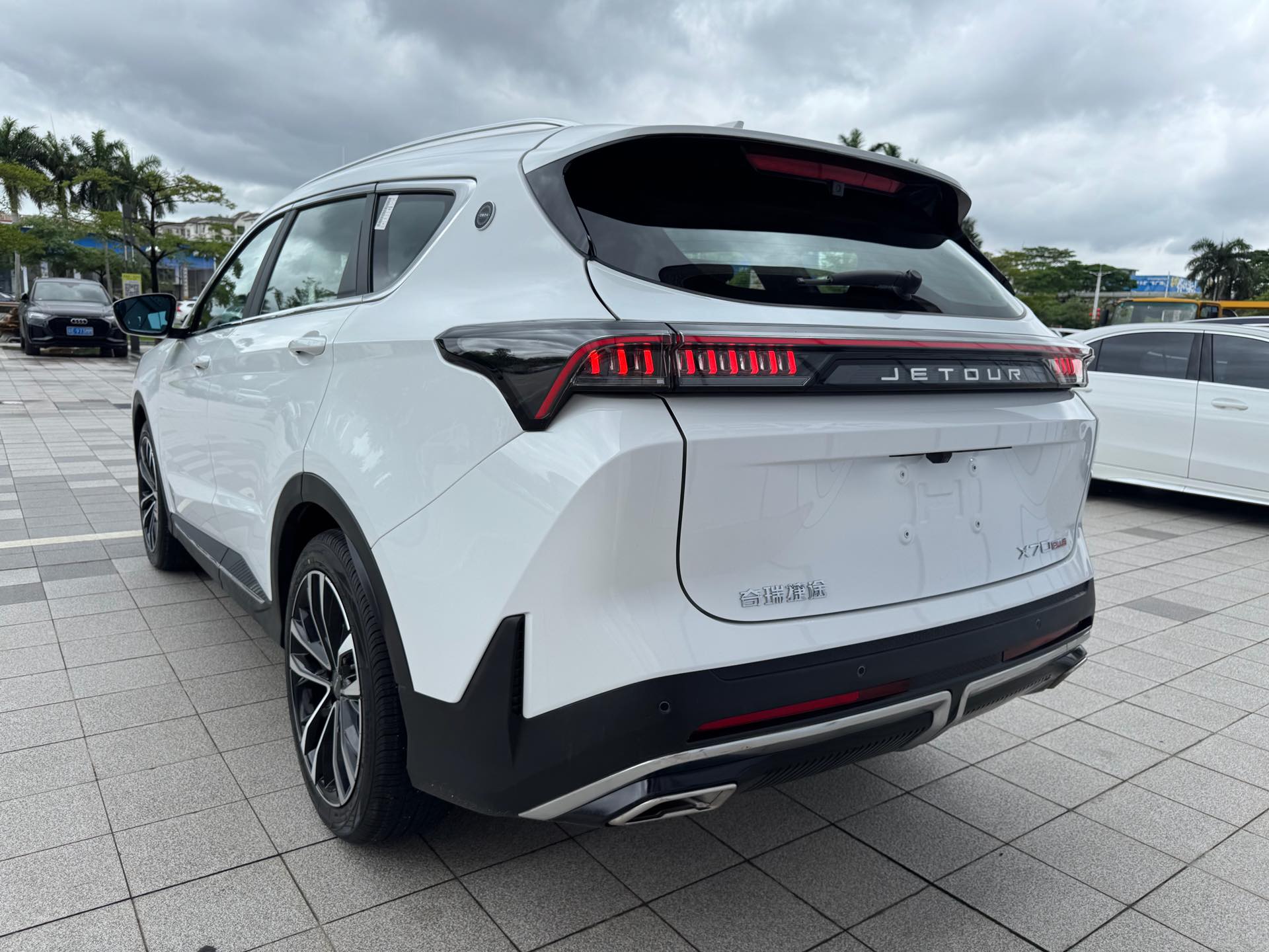 JETOUR 2025 X70 PLUS 1.5T Flagship 5-Seater