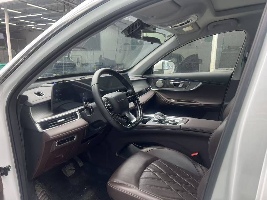 Chery 2025 Tiggo 8 PRO 1.6T 290T 2WD Premium Edition