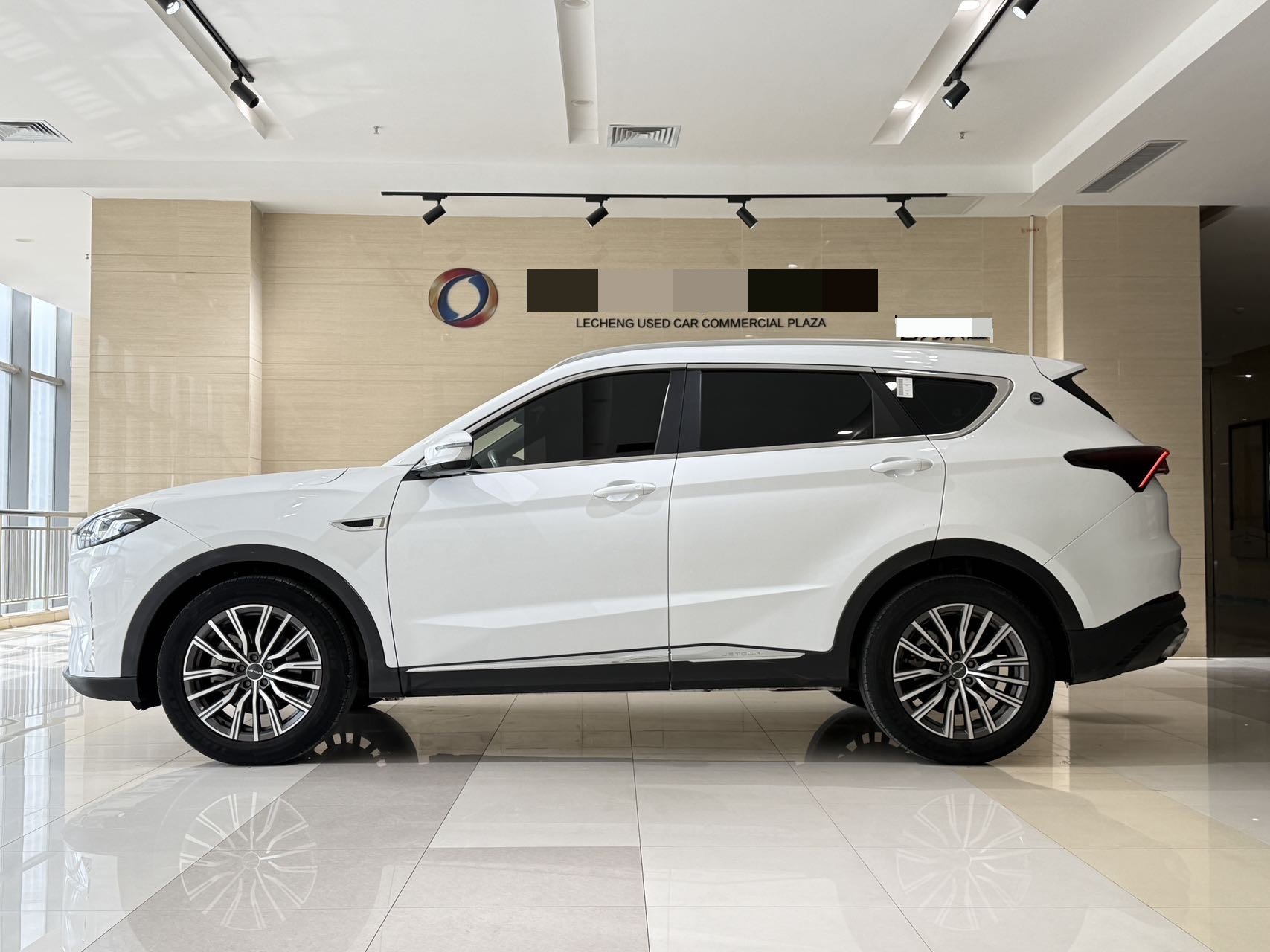 JETOUR 2023 X70 PLUS 1.5T Ziqiang PRO 5-Seater