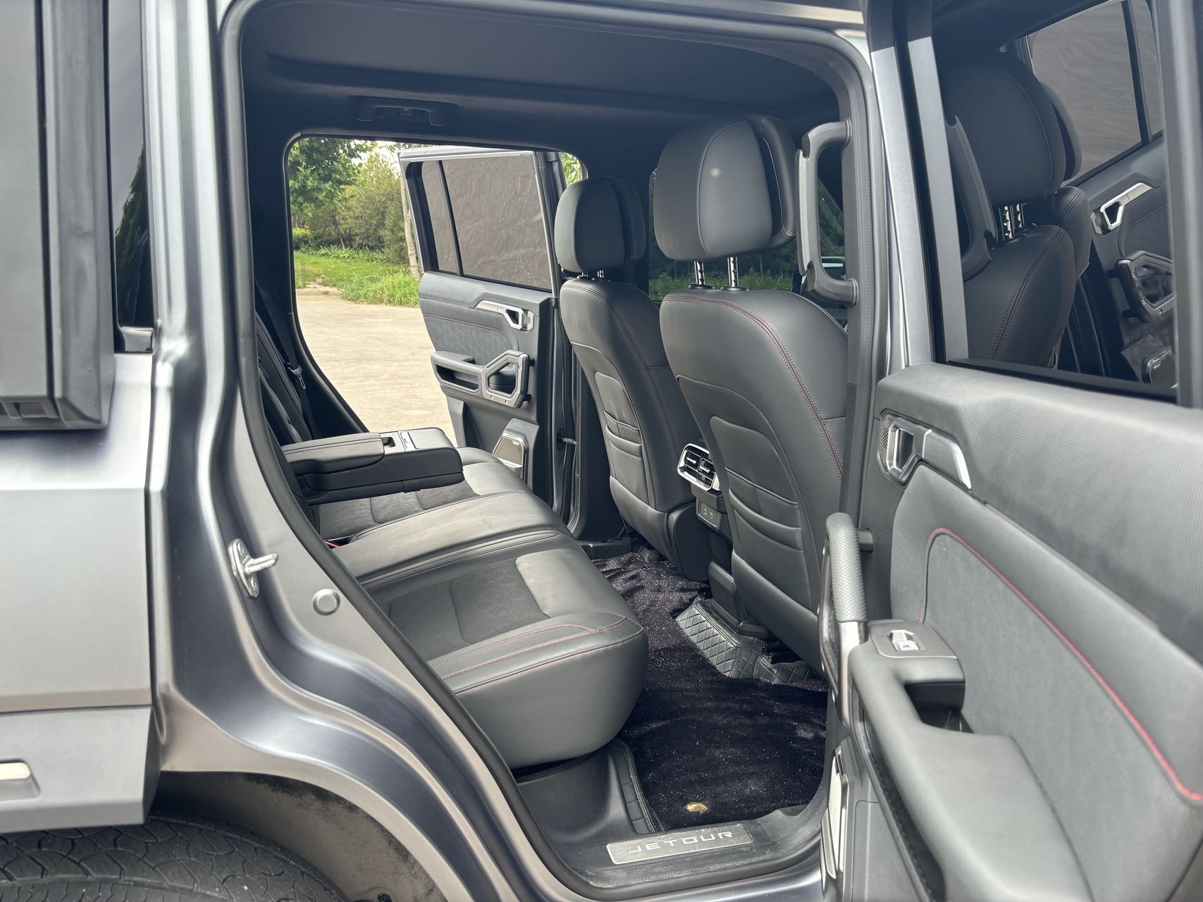 JETOUR 2023 Traveler 2.0T 4WD Conquest PRO