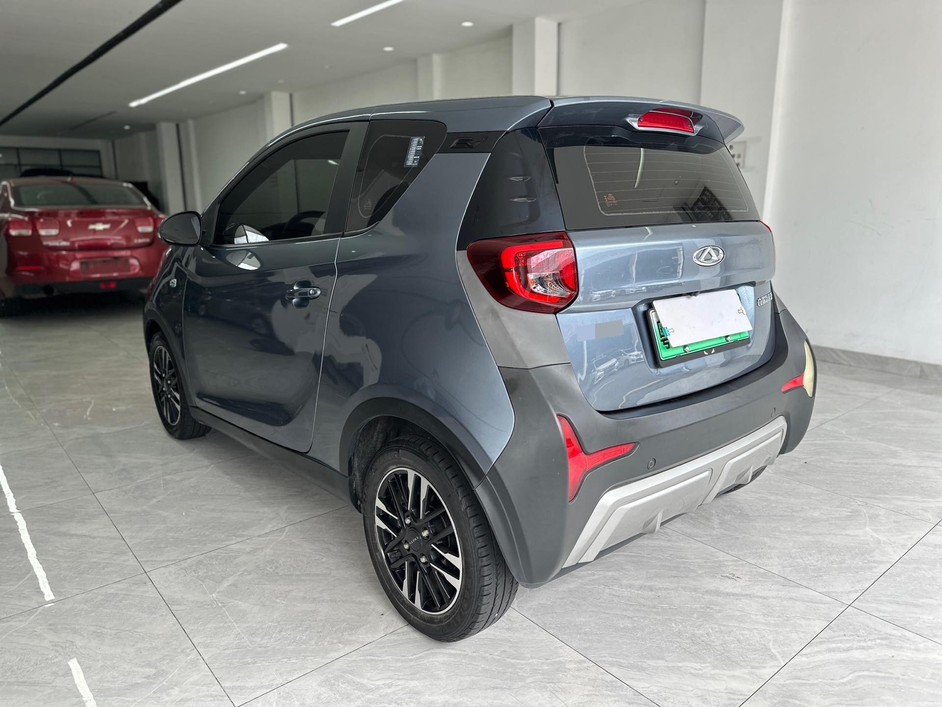 奇瑞 2022款 eQ1 甜粉款 半糖版 磷酸铁锂 30kW 301km(改款)