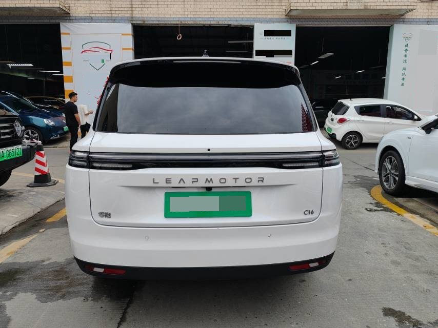 Leapmotor 2026 C16 280 LiDAR Zhizun Edition 6-Seater
