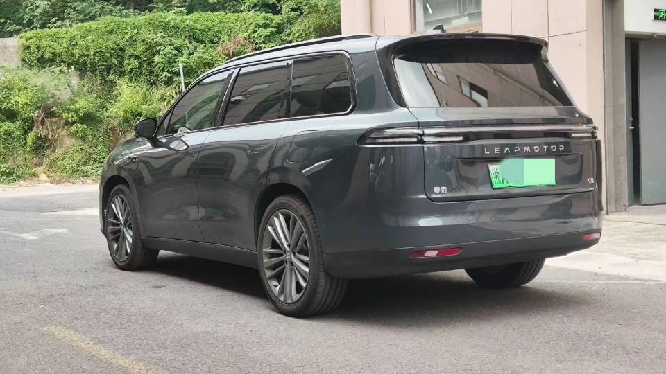 Leapmotor 2024 C16 200 Deluxe Edition