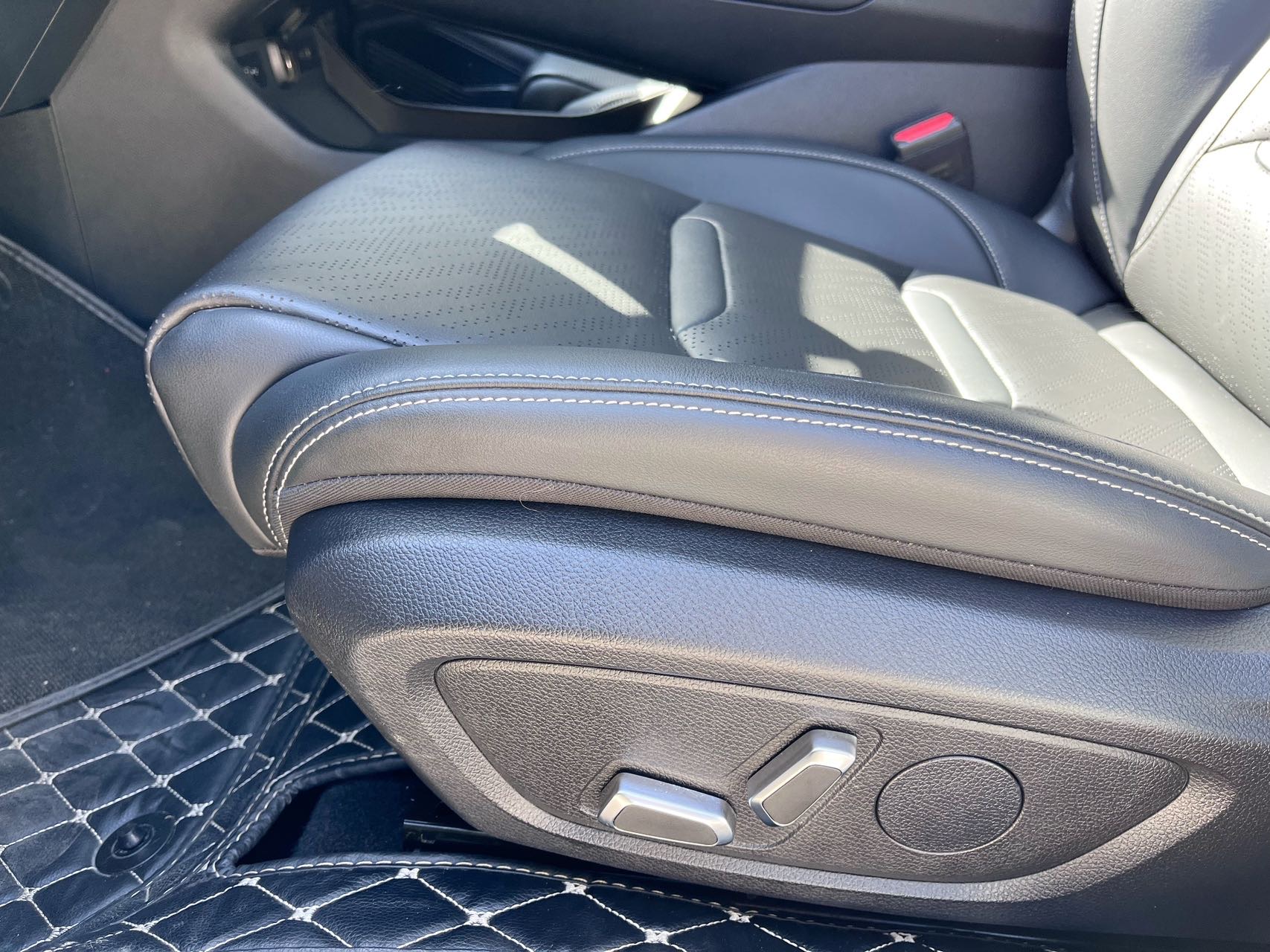 Geely 2020 Xingrui 2.0T Luxury