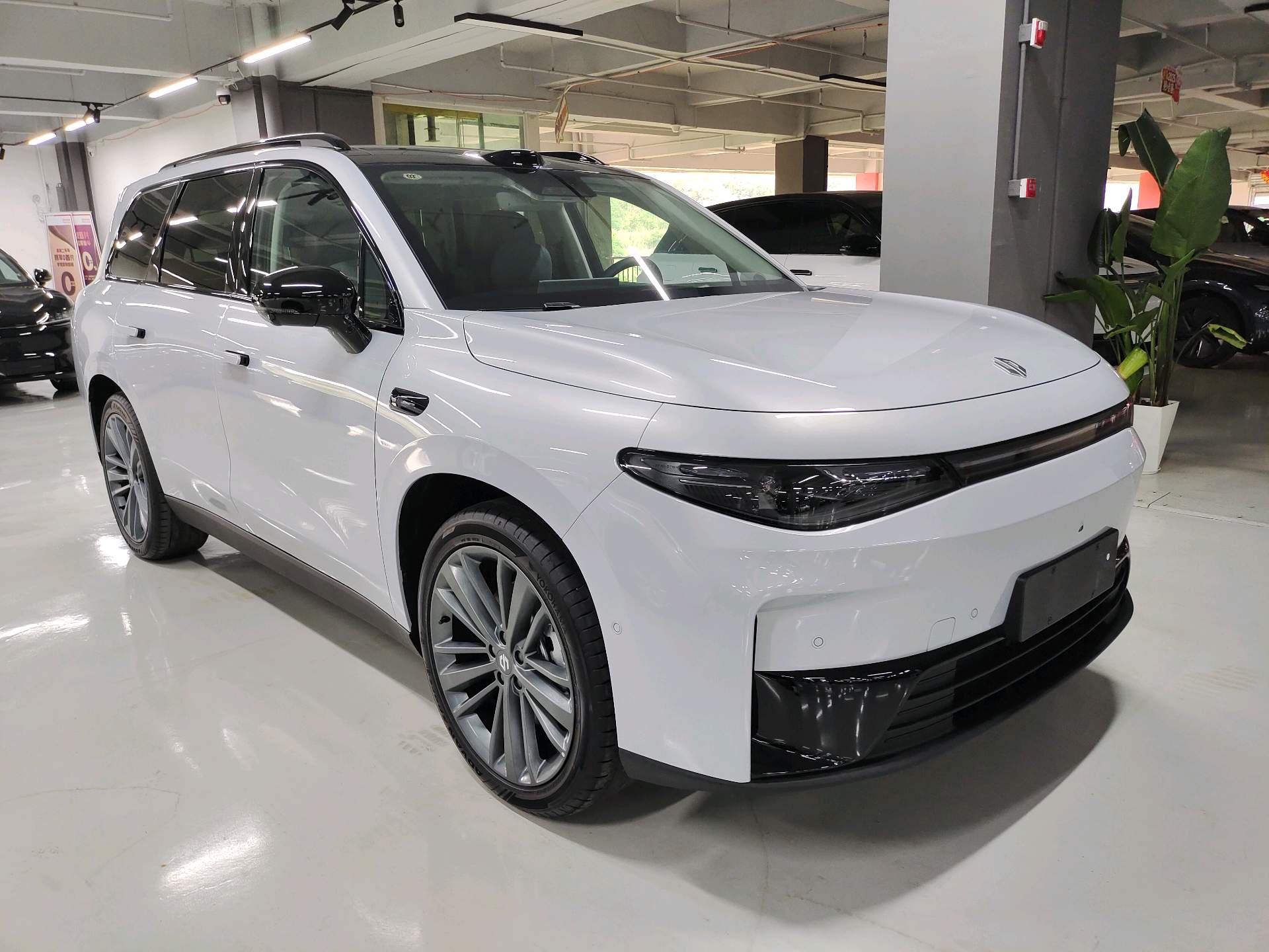 Leapmotor 2026 C16 630 LiDAR Ultimate 6-Seater