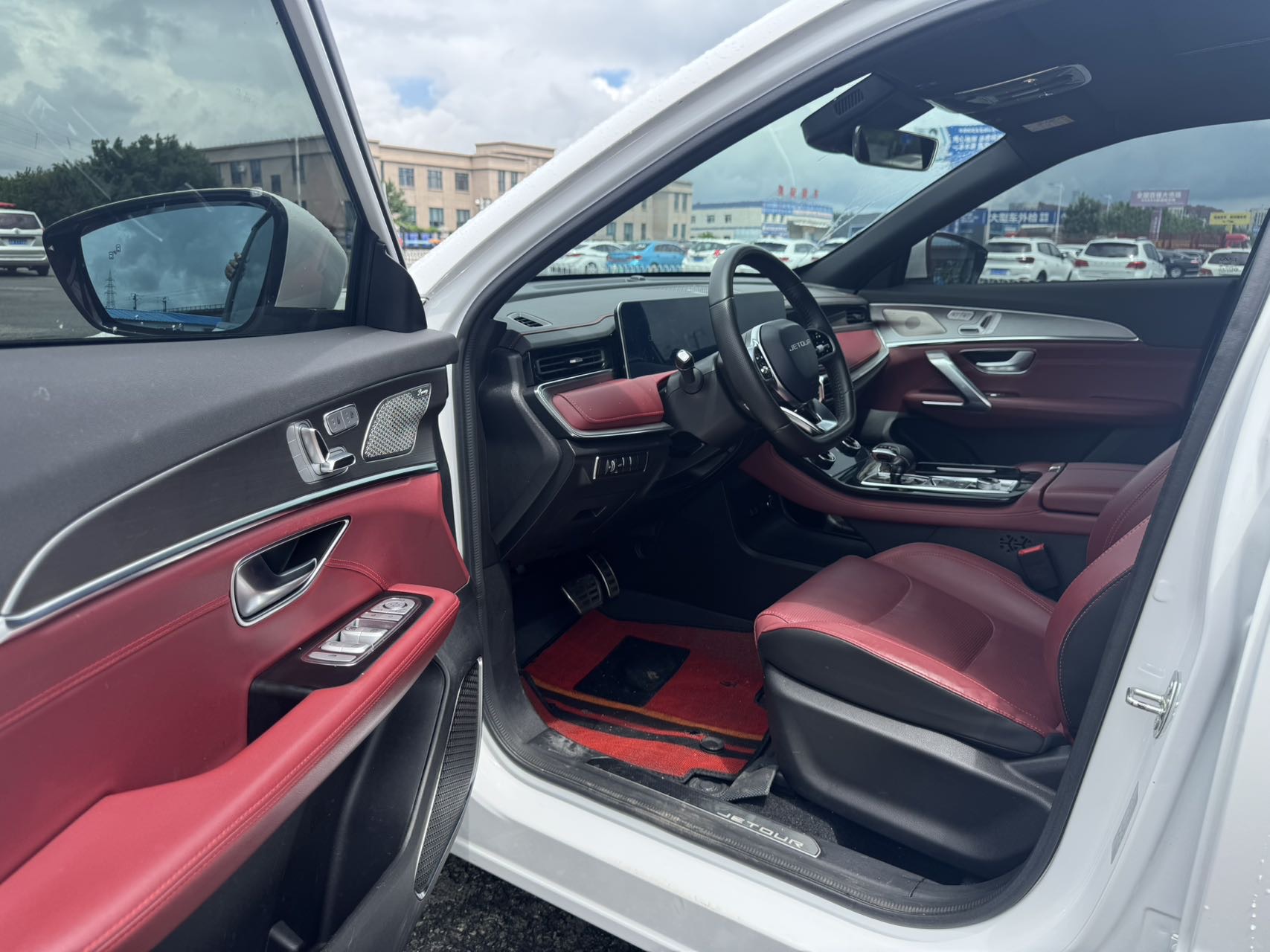 JETOUR 2021 X70 PLUS 1.6T Di PRO 5-Seater