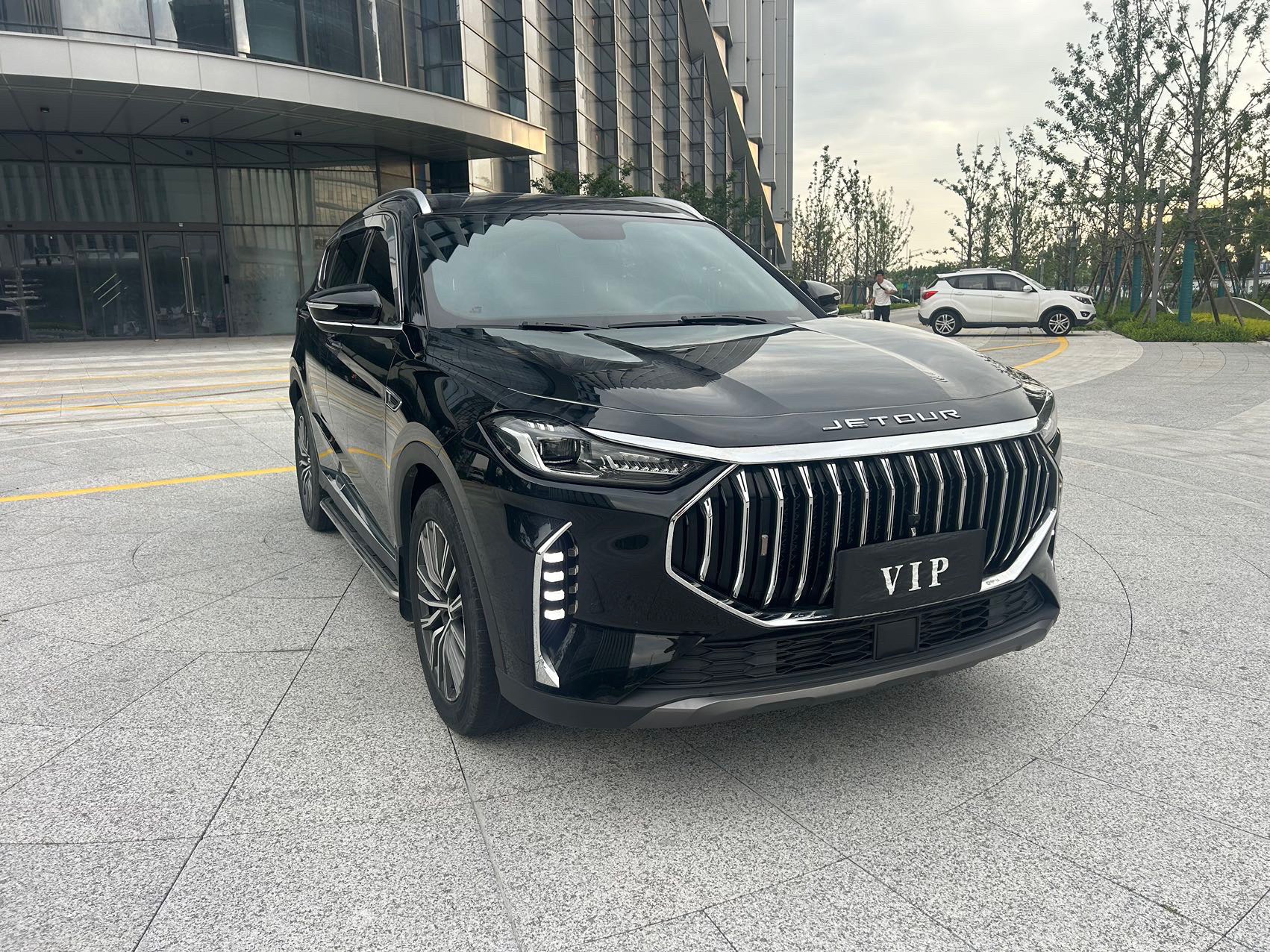 JETOUR 2023 X70 PLUS 1.6T Strong 5-Seater