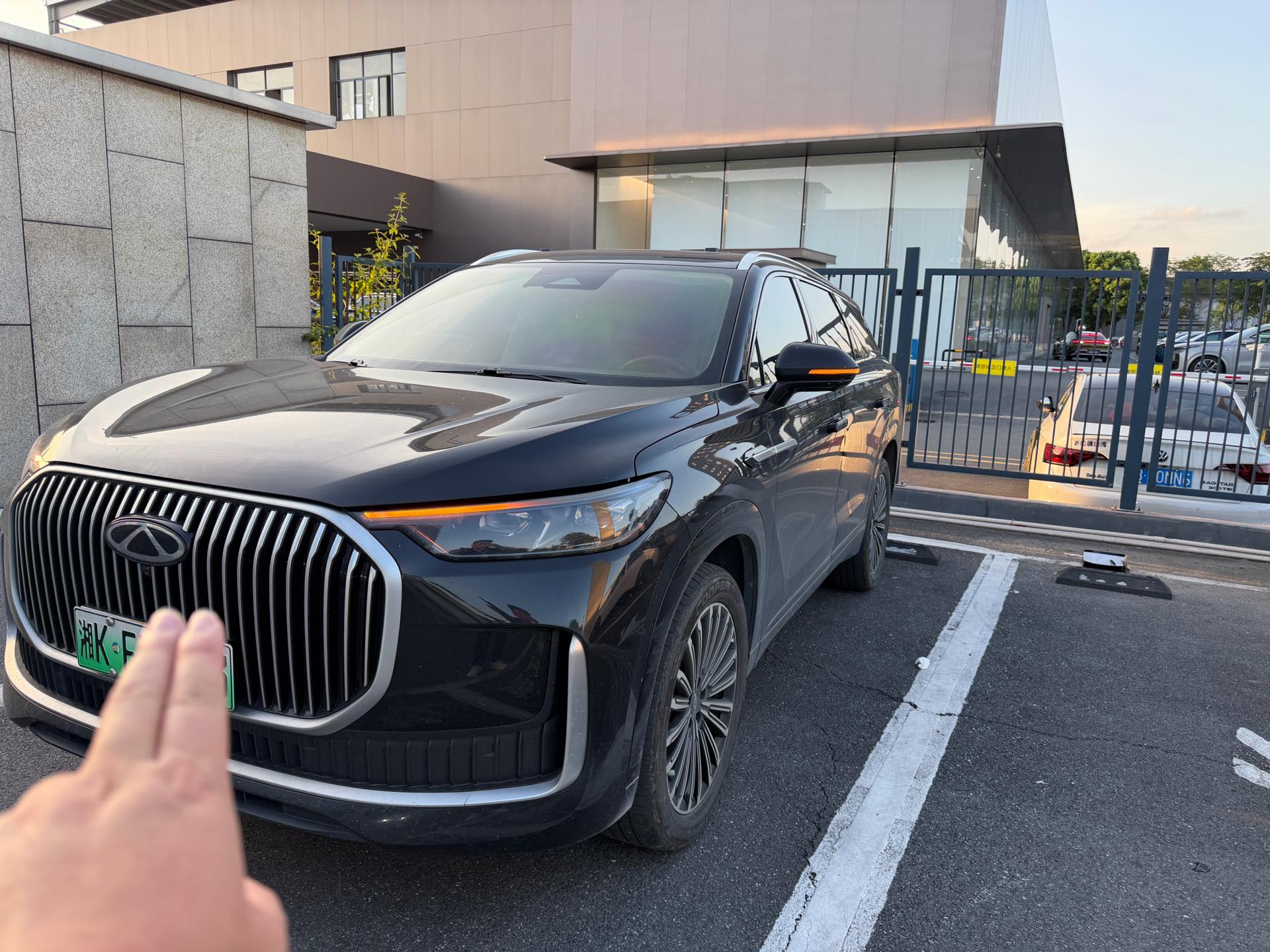 奇瑞 2025款 瑞虎9 C-DM 1.5T 106KM悦享版5座