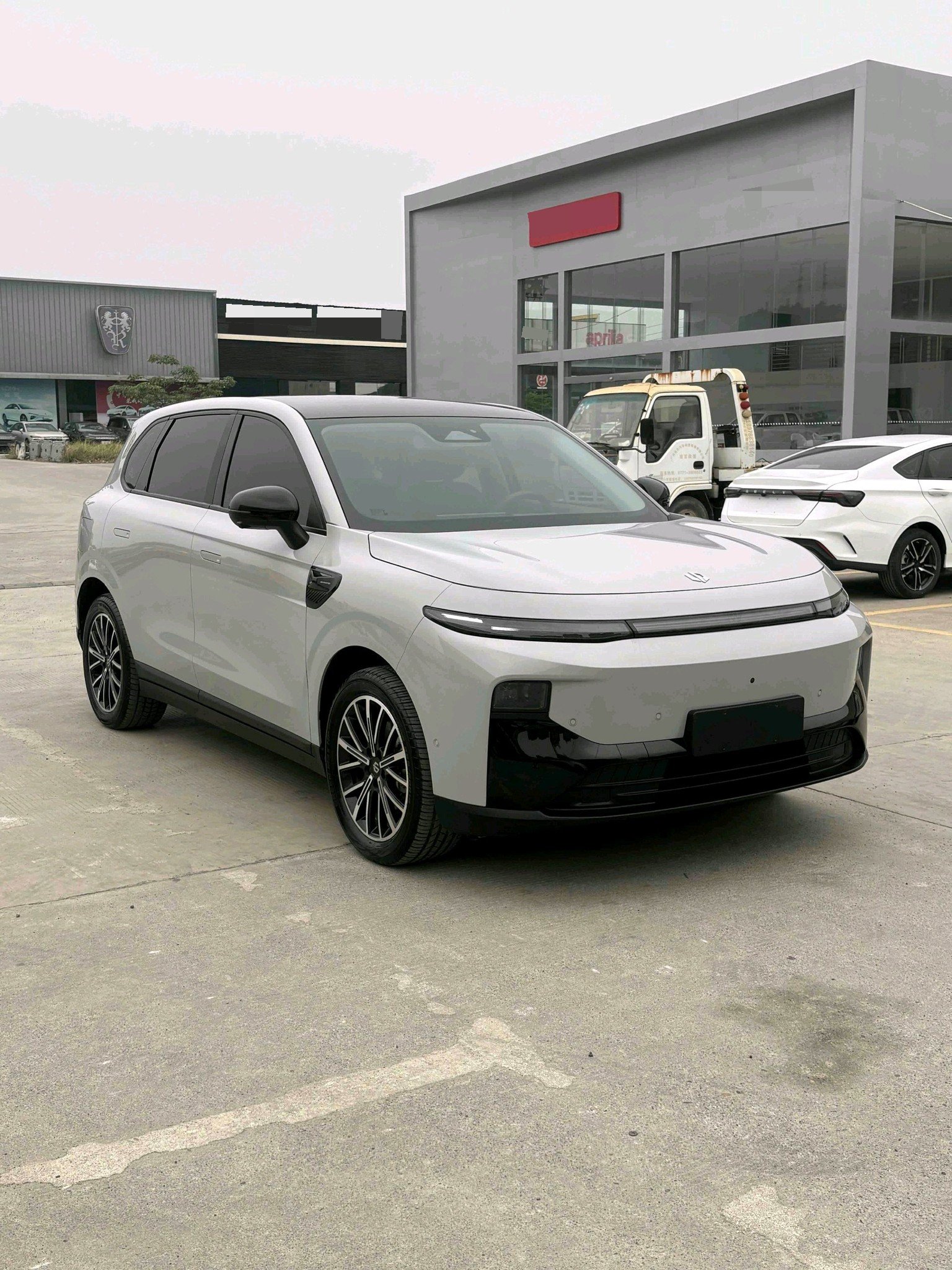 零跑 2025款 B10 510舒享智驾版