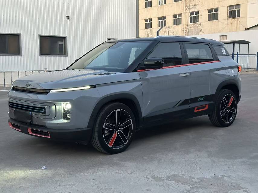 吉利 2021款 icon 48V 1.5TD 春季限定版炽爱