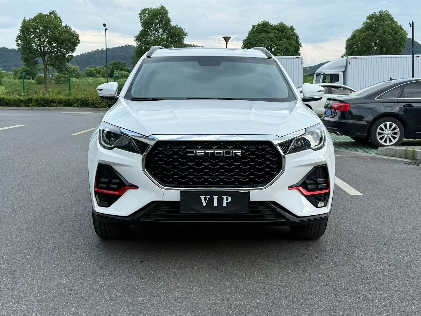 JETOUR 2023 X70 1.5T Dream Edition 7-Seater