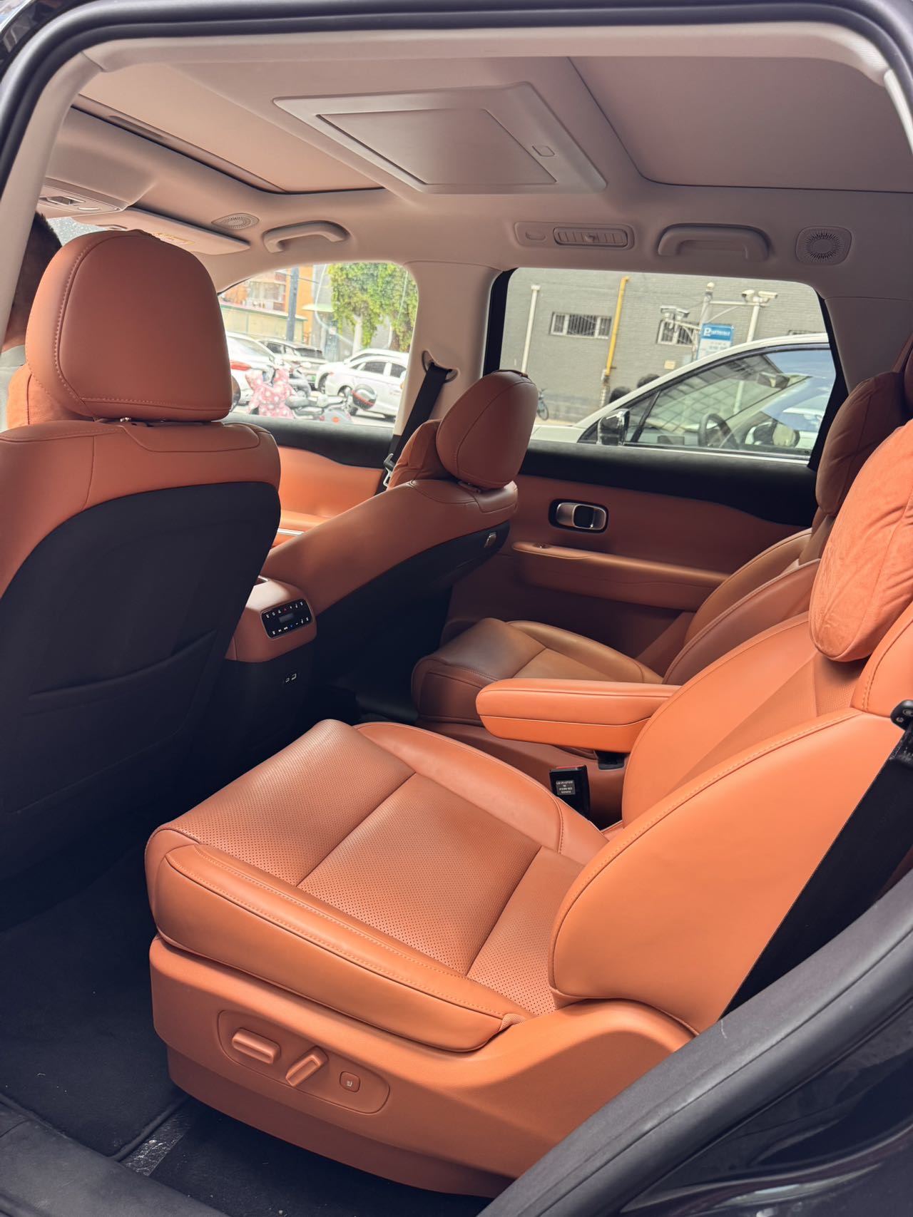 Leapmotor 2026 C16 280 LiDAR Zhizun Edition 6-Seater