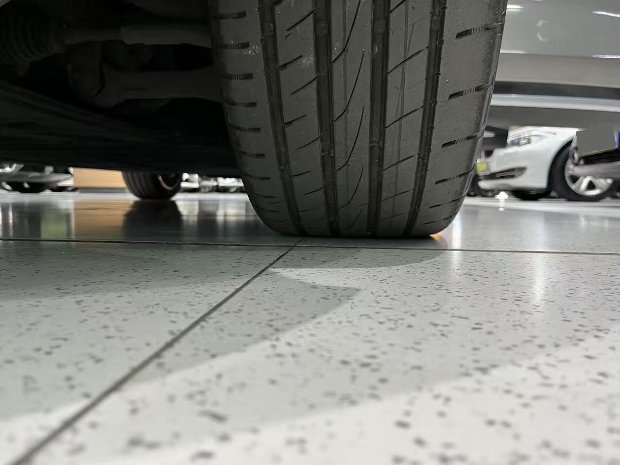 零跑 2021款 C11 豪华版