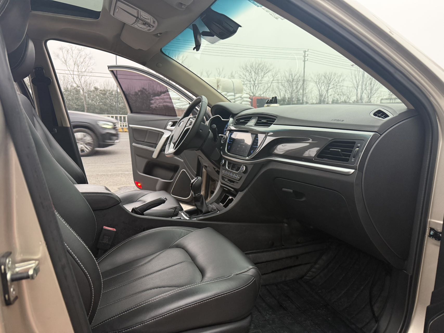 Geely 2017 Emgrand Sedan 1.5 Million Edition Upward Connectivity
