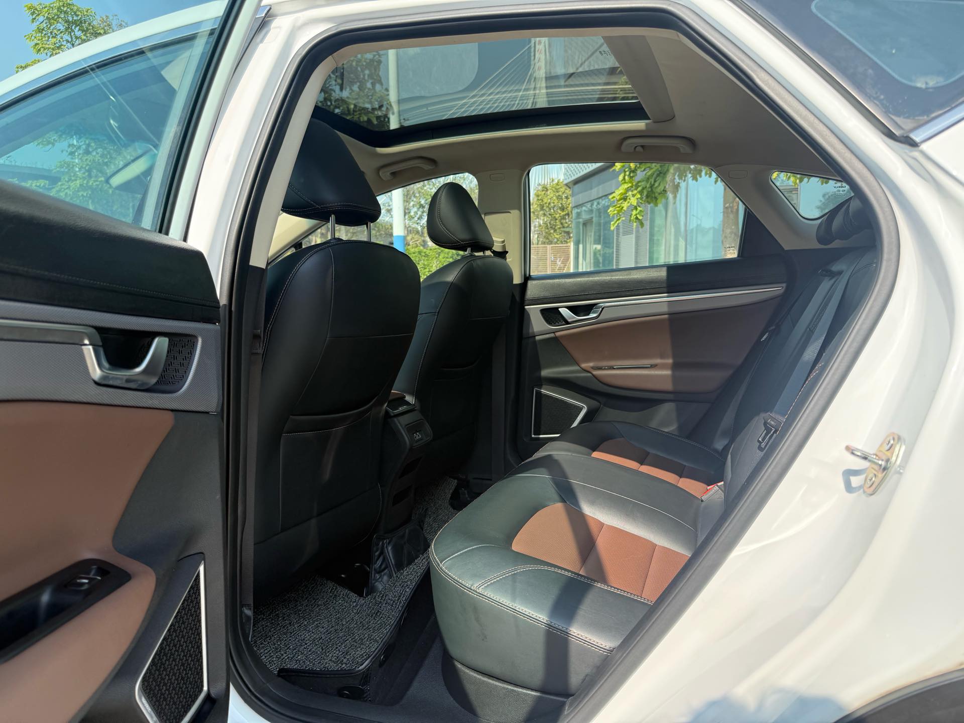 Geely 2018 Emgrand GS 1.4T Leading Trend Edition Zenshang Zhilian Type