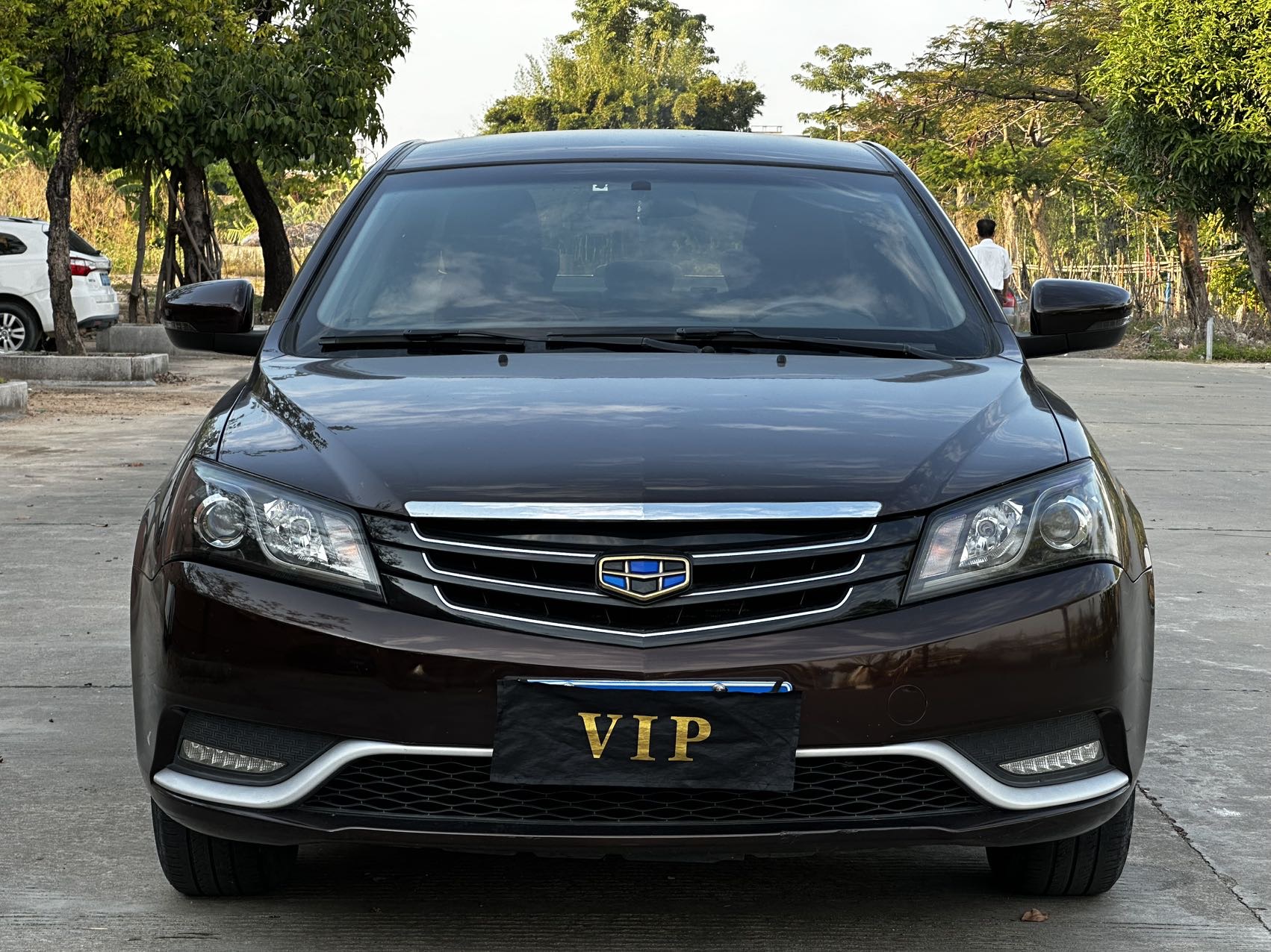 Geely 2016 Emgrand Sedan 1.5 CVT Luxury Edition