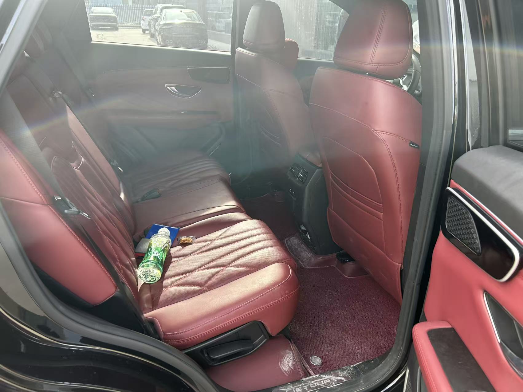 JETOUR 2025 X70 PLUS 1.5T Supreme Edition 5-Seater