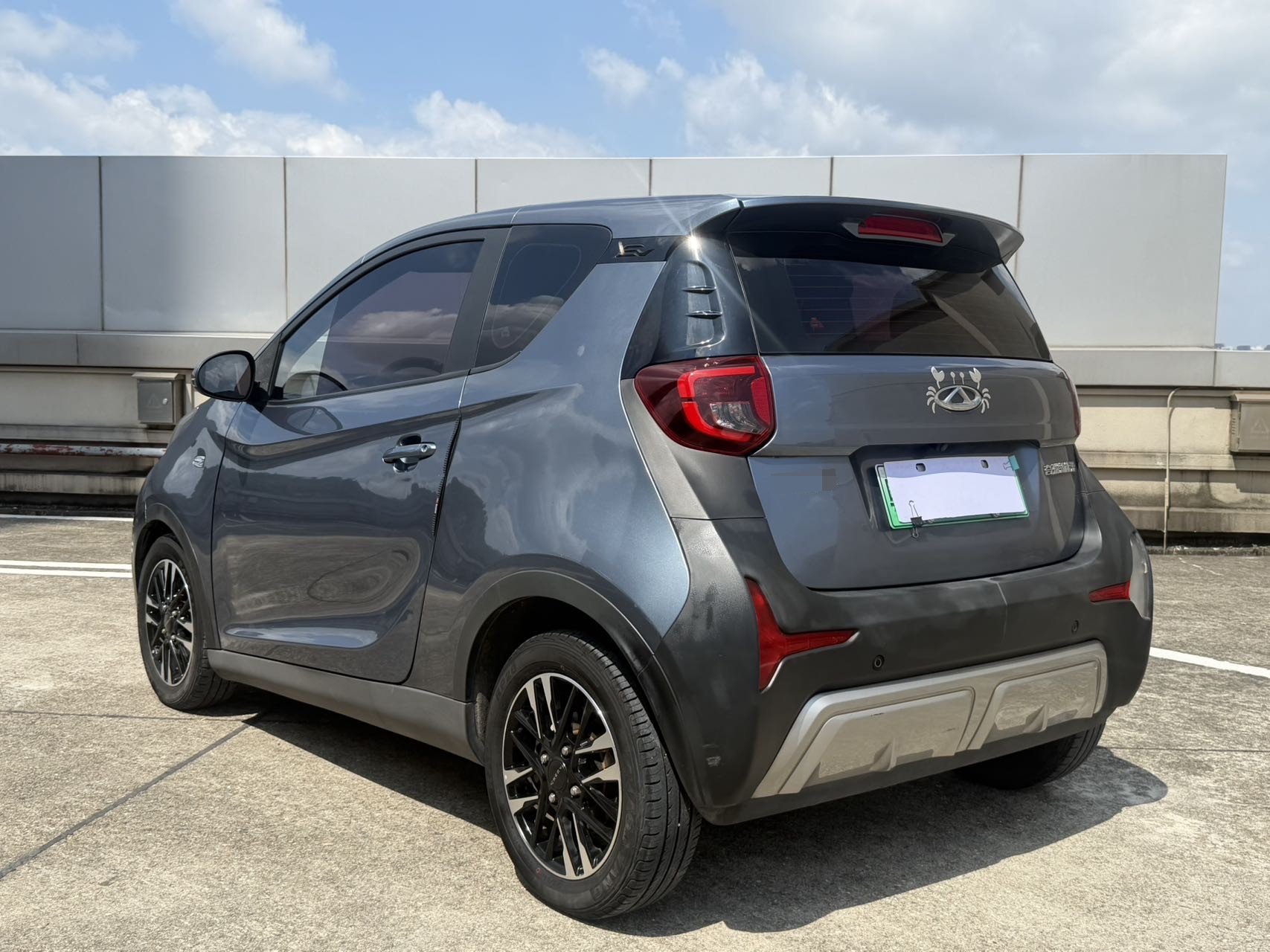 奇瑞 2022款 eQ1 甜粉款 半糖版 磷酸铁锂 30kW 301km