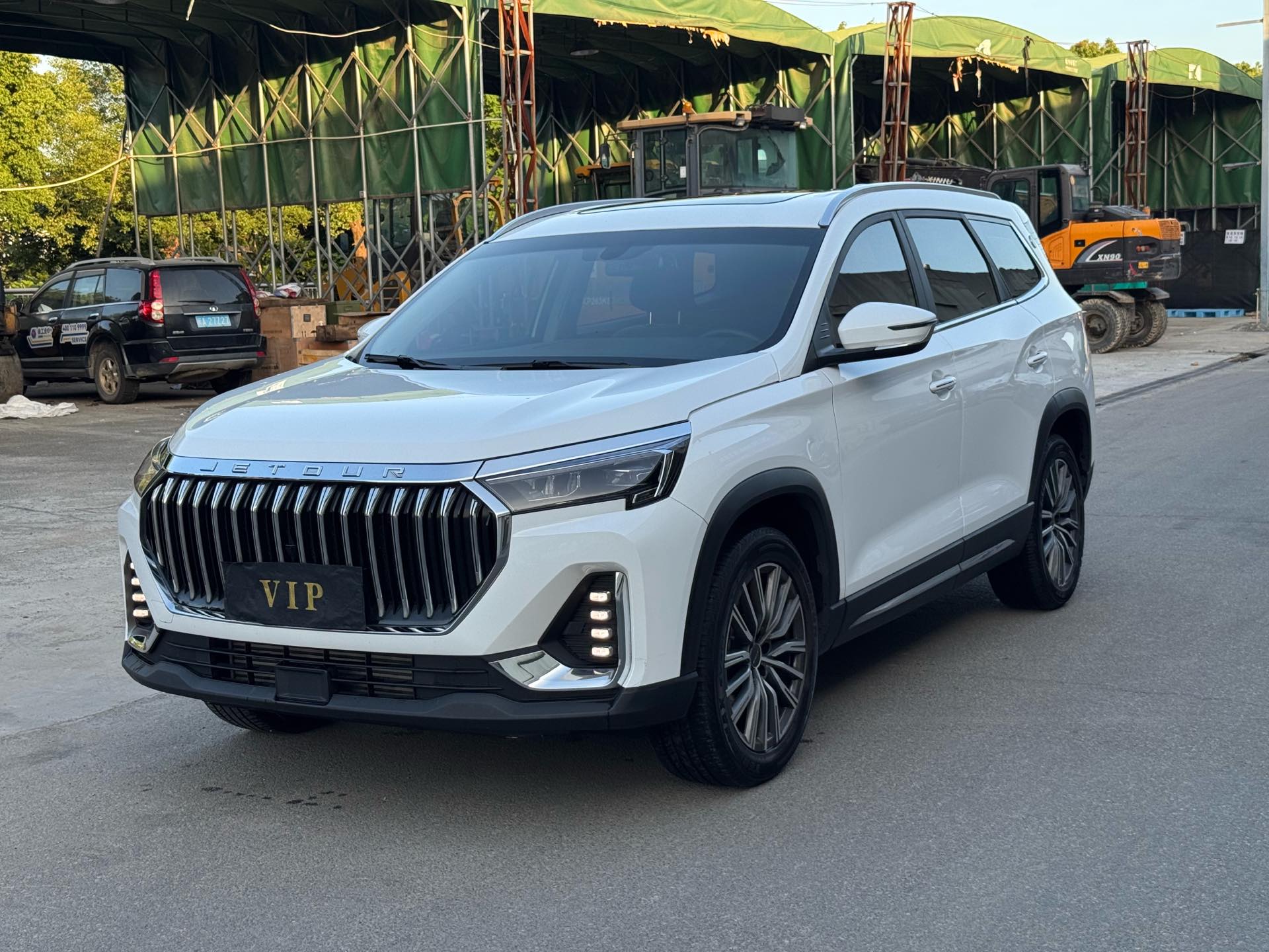 捷途 2024款 X90 PLUS 1.6TD 大家庭欢乐版7座
