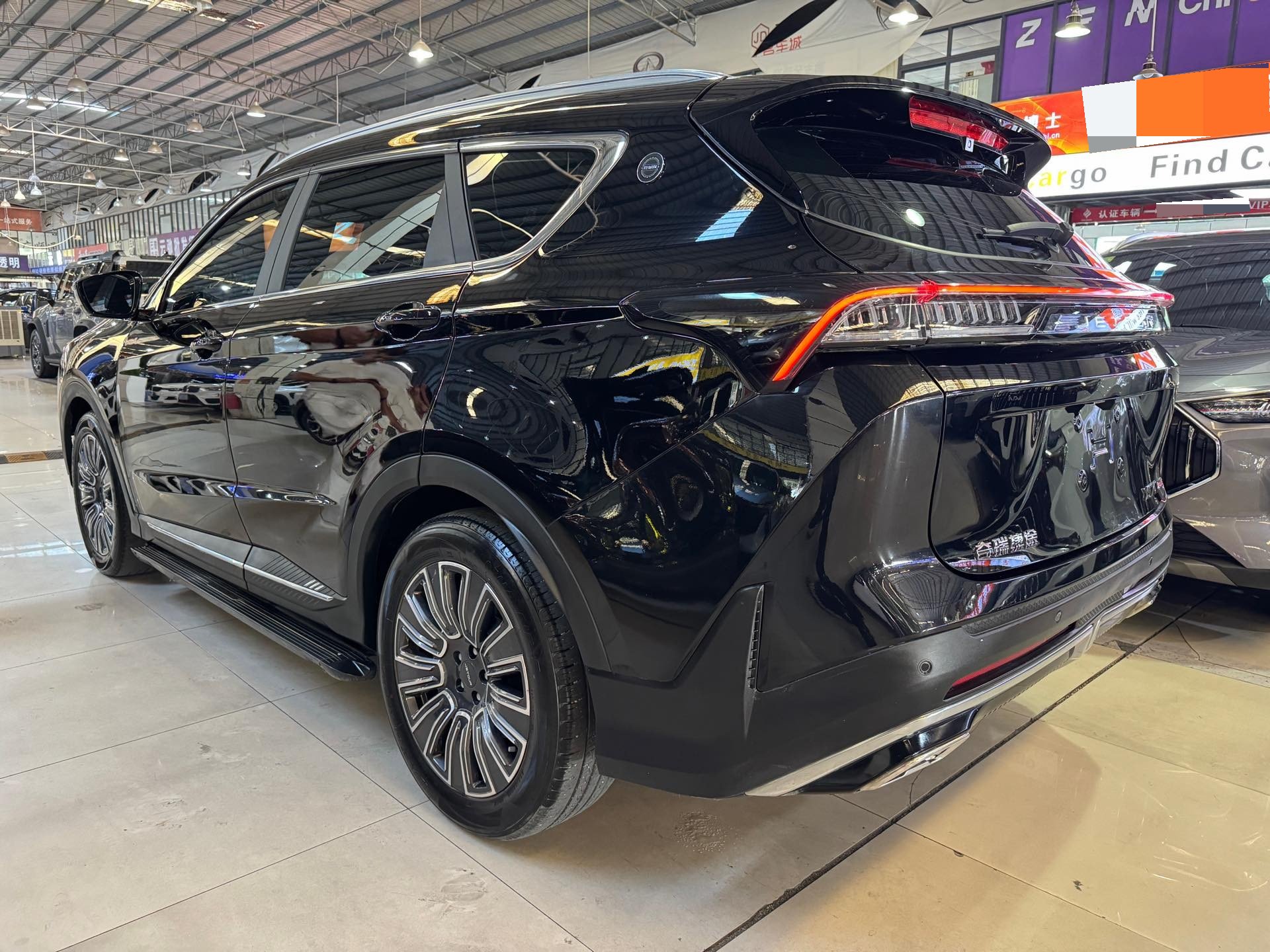 JETOUR 2025 X70 PLUS 1.5T Luxury Surge Edition 5-Seater