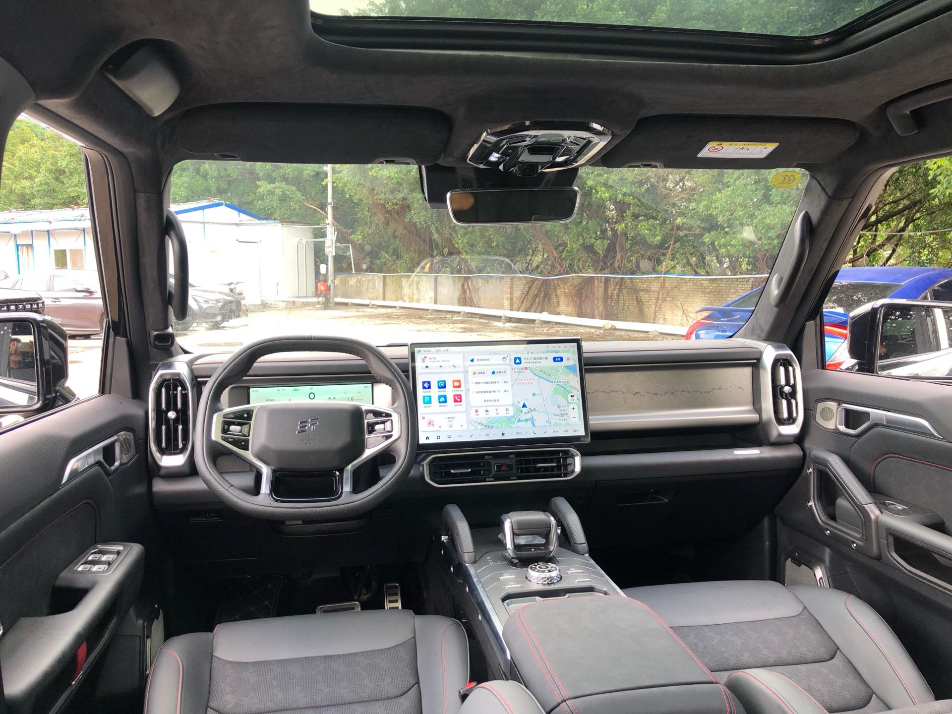 捷途 2024款 旅行者 2.0T 四驱穿越PRO+娱乐版