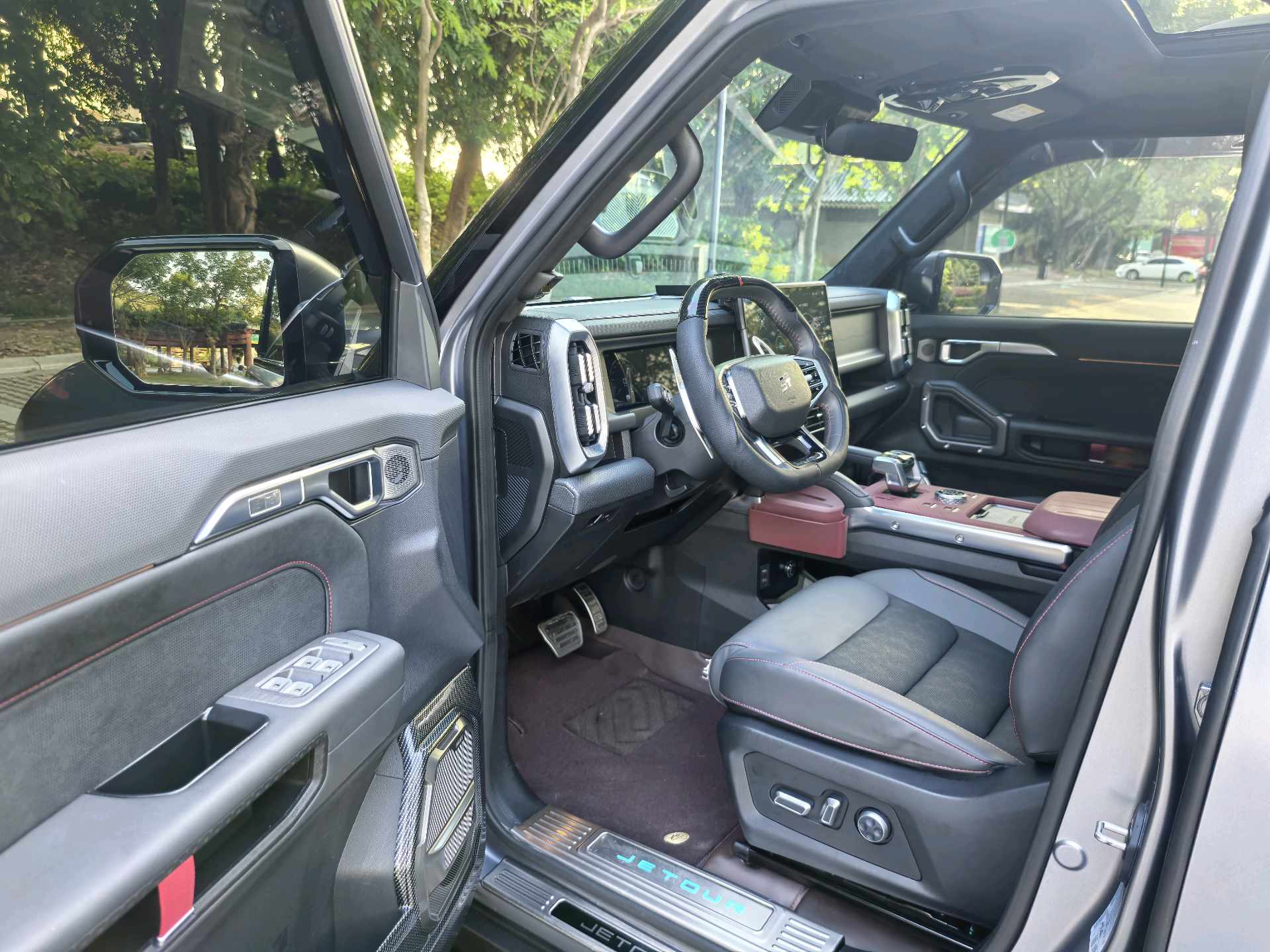 JETOUR 2023 Traveler 2.0T 4WD Cross PRO+