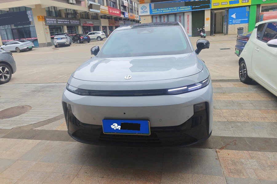 零跑 2025款 B10 510悦享智驾版