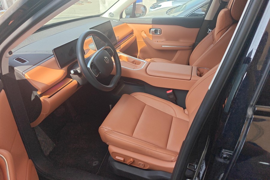 Leapmotor 2026 C16 280 LiDAR Zhizun Edition 6-Seater