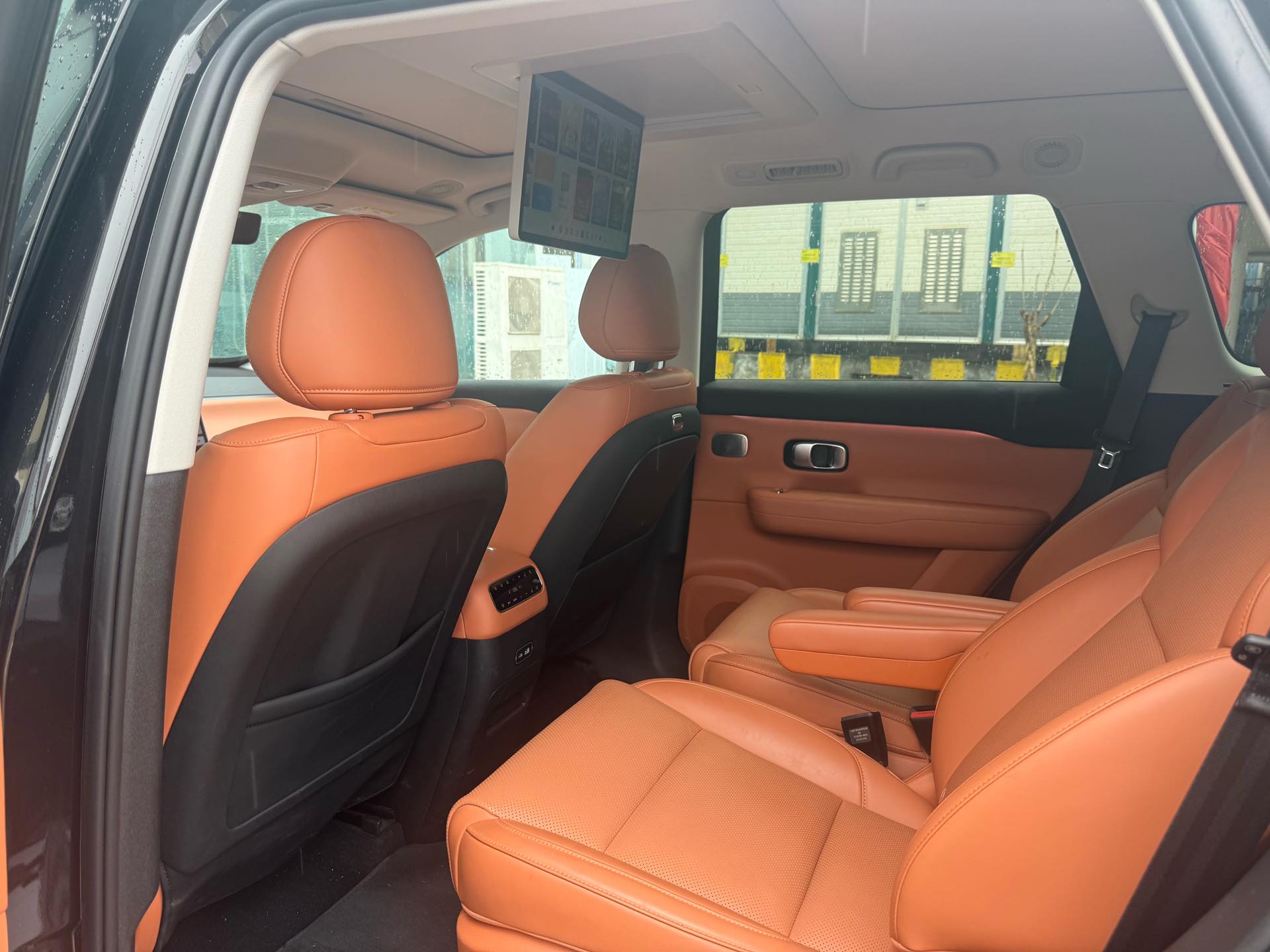 Leapmotor 2026 C16 280 LiDAR Zhizun Edition 6-Seater