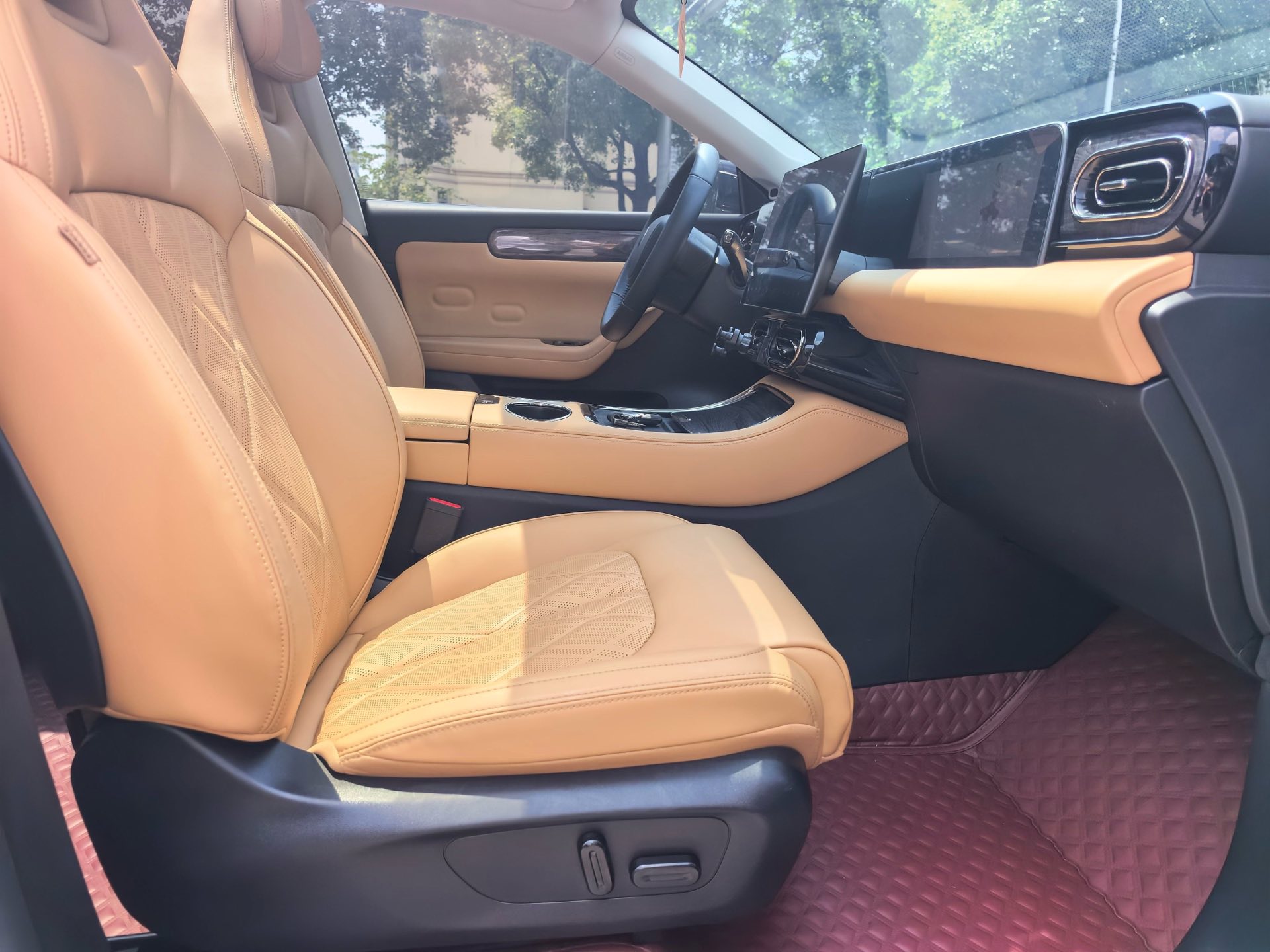 Leapmotor 2024 C11 300 Deluxe Edition