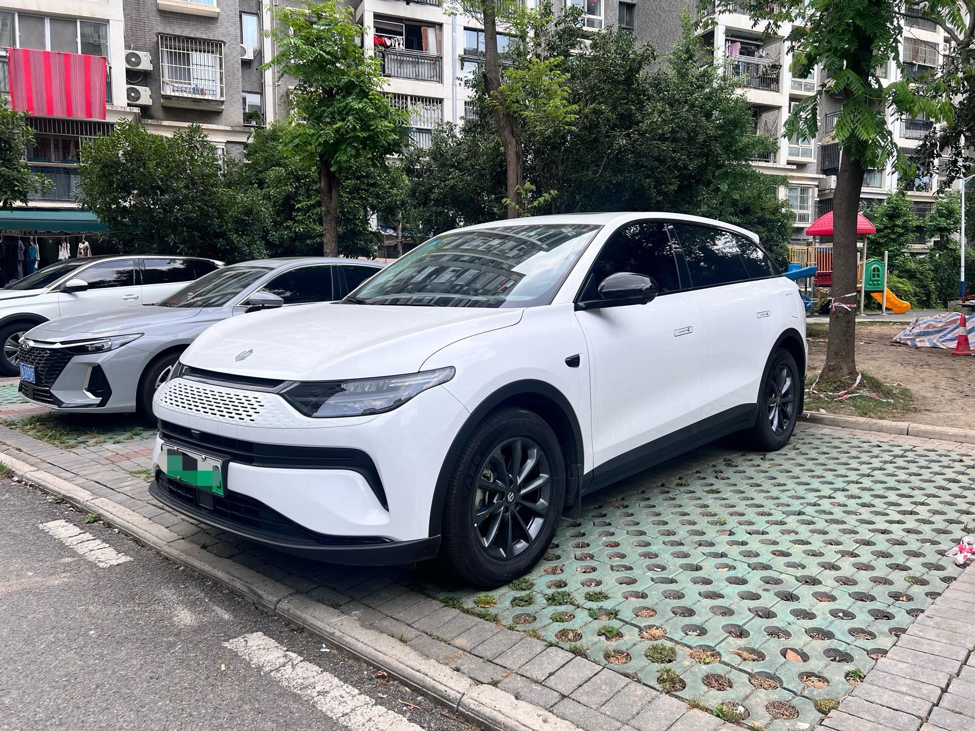 零跑 2023款 C11 180 舒享版