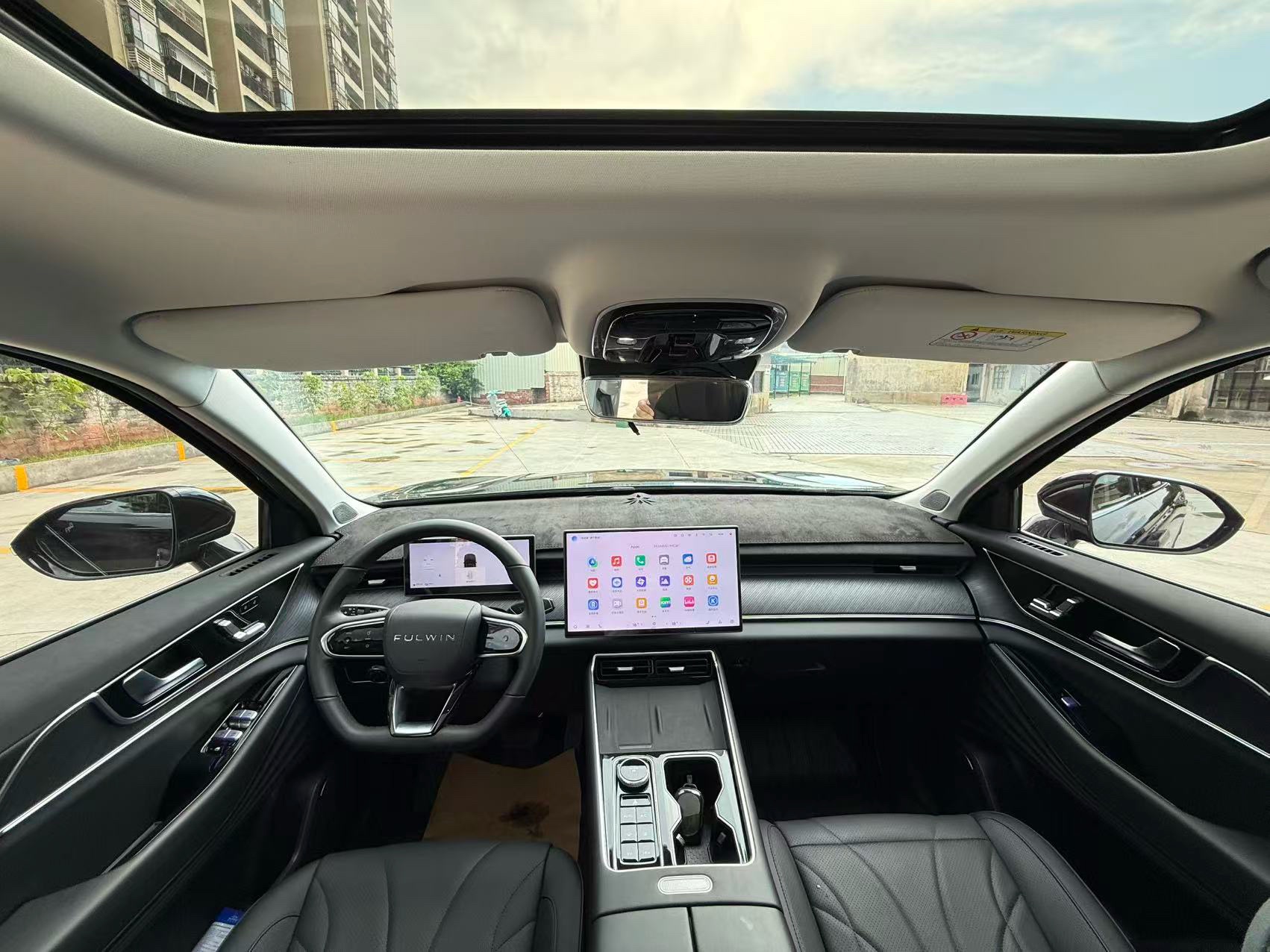 奇瑞 2024款 风云T9 C-DM 1.5T 120 长续航版豪华型7座