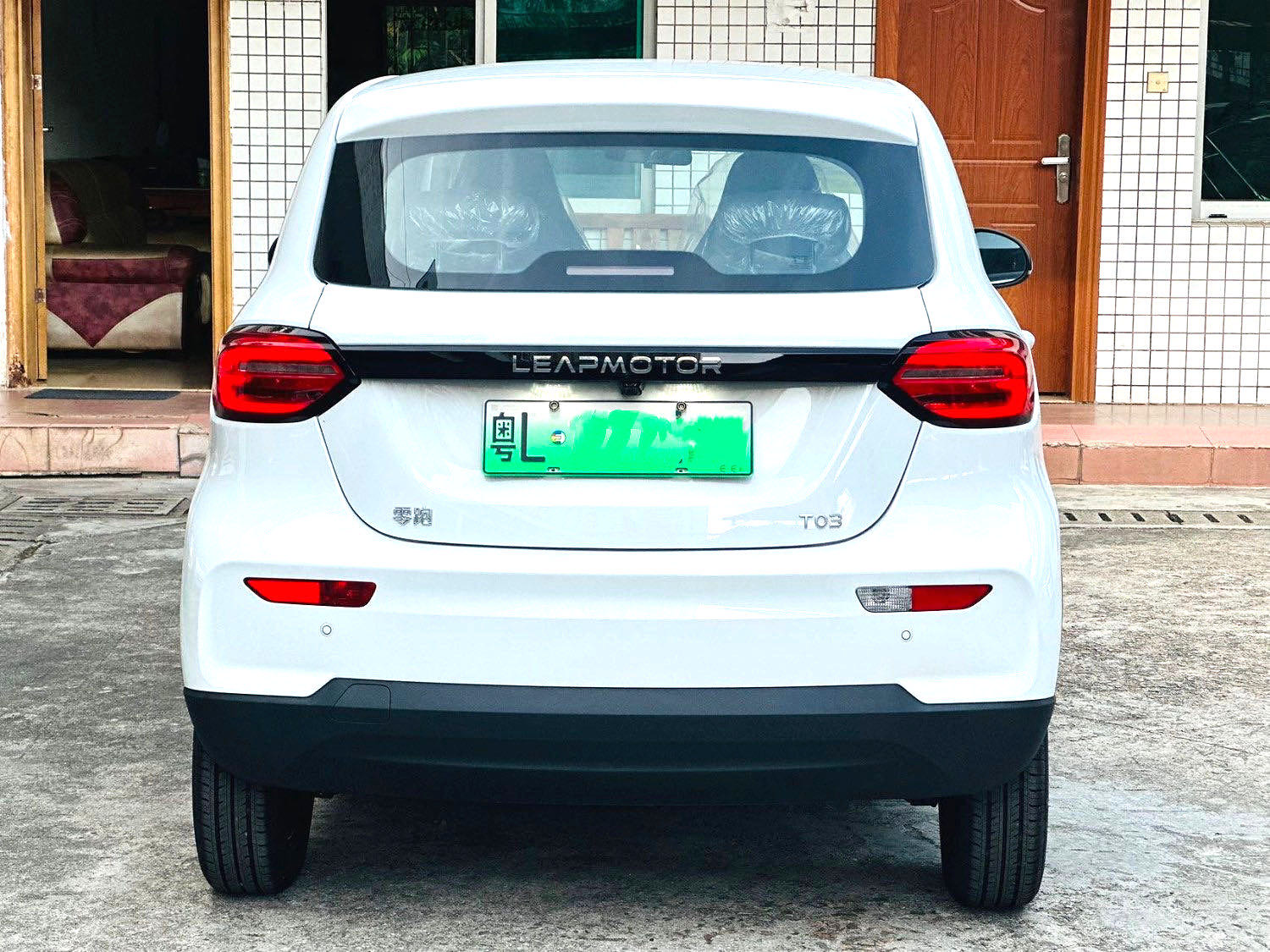 零跑 2025款 T03 310 舒享版