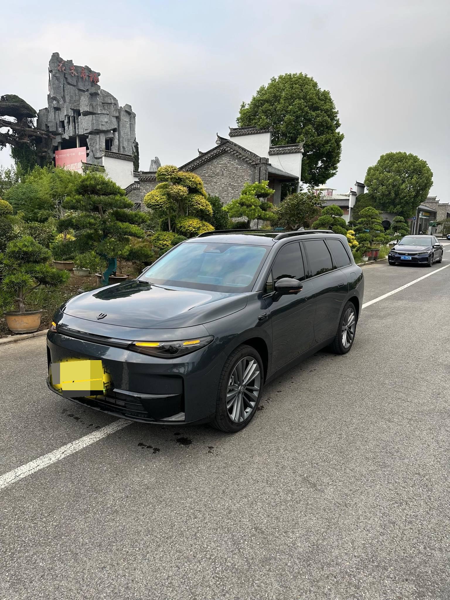 Leapmotor 2024 C16 200 Deluxe Edition