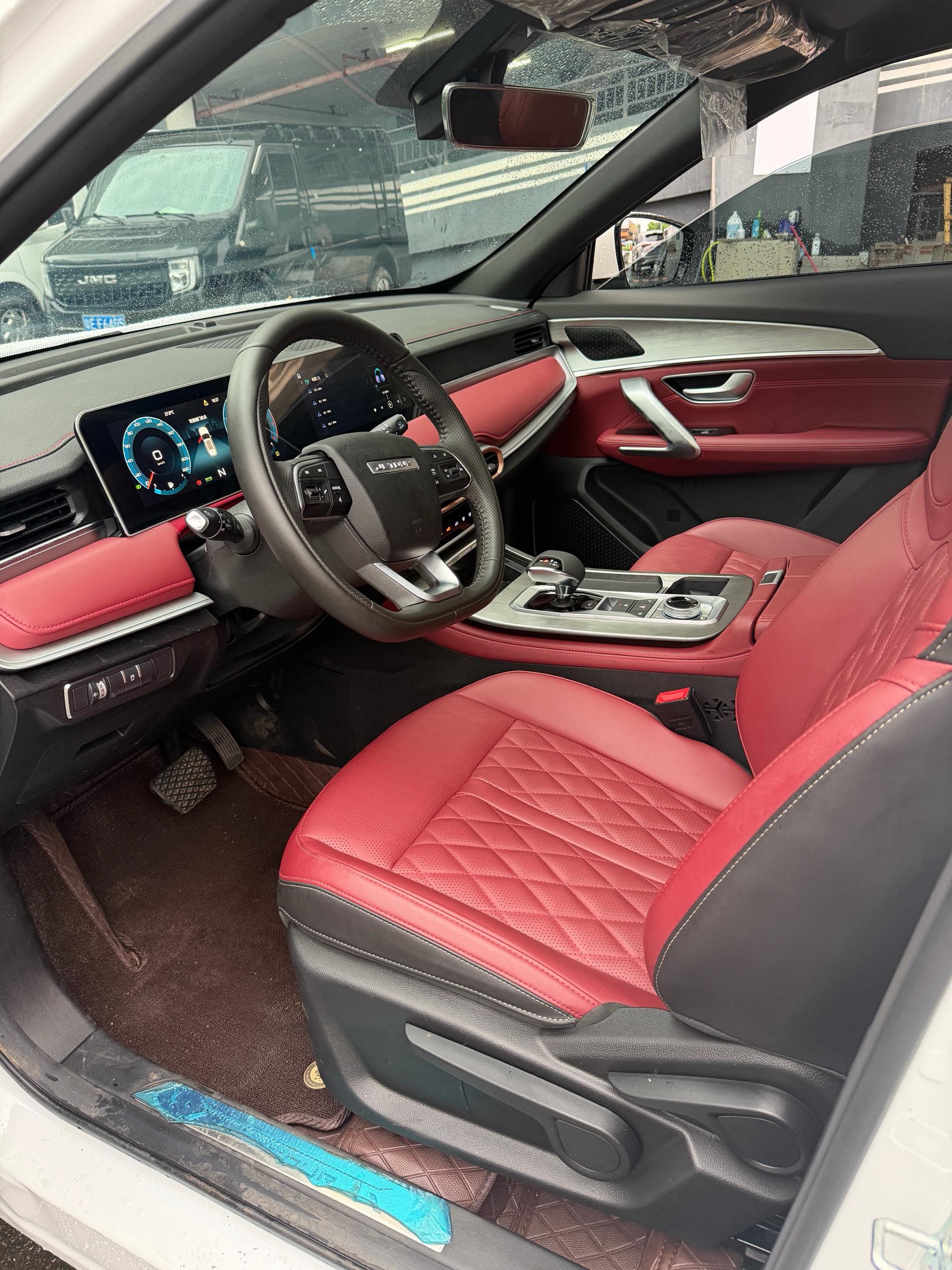 JETOUR 2025 X70 PLUS 1.5T Champion Edition MAX 7-Seater