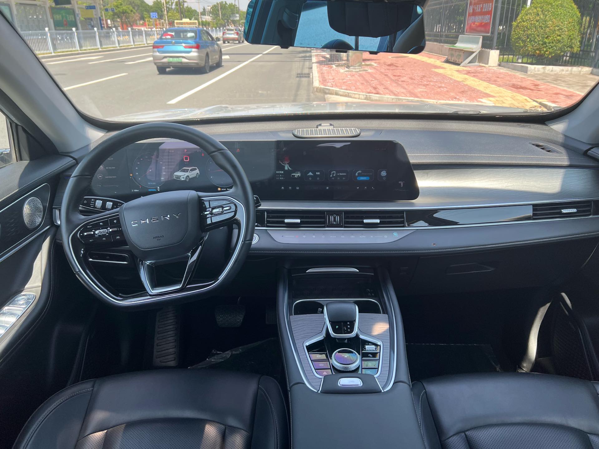 奇瑞 2022款 瑞虎8 PRO 1.6T 290T 两驱天穹版7座