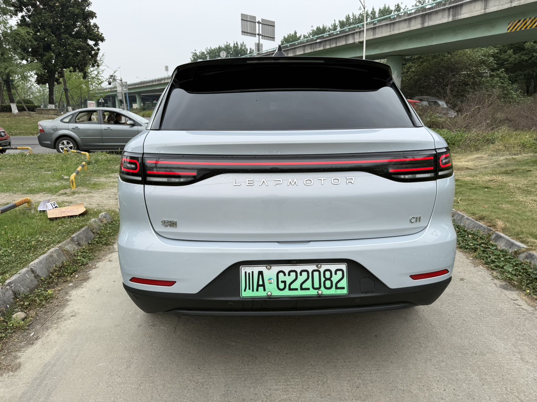 零跑 2024款 C11 300 尊享版